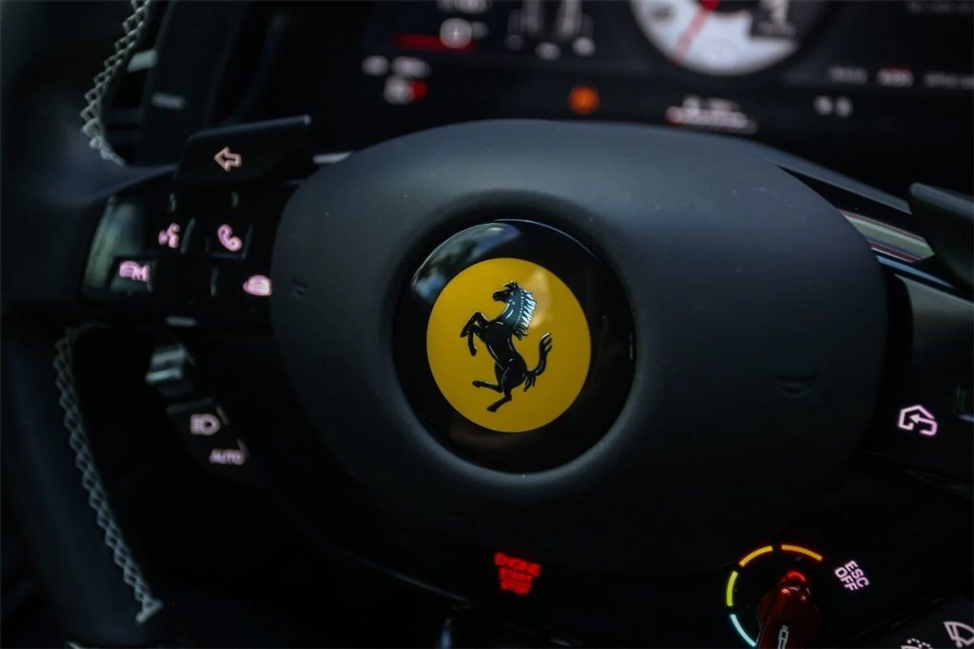 mph025_169850592_b7b9967a9ecd2331c121a265a9cb8e83_2e0b0e6f26