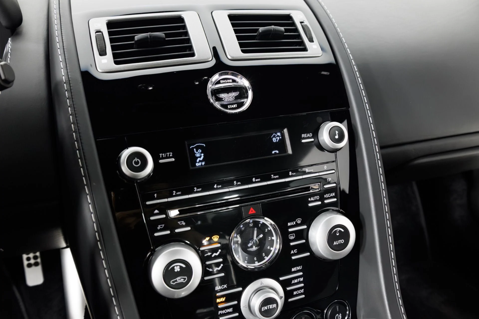 mph025_1698947152_Used_2010_Aston_Martin_DBS_1792190100_085e576538