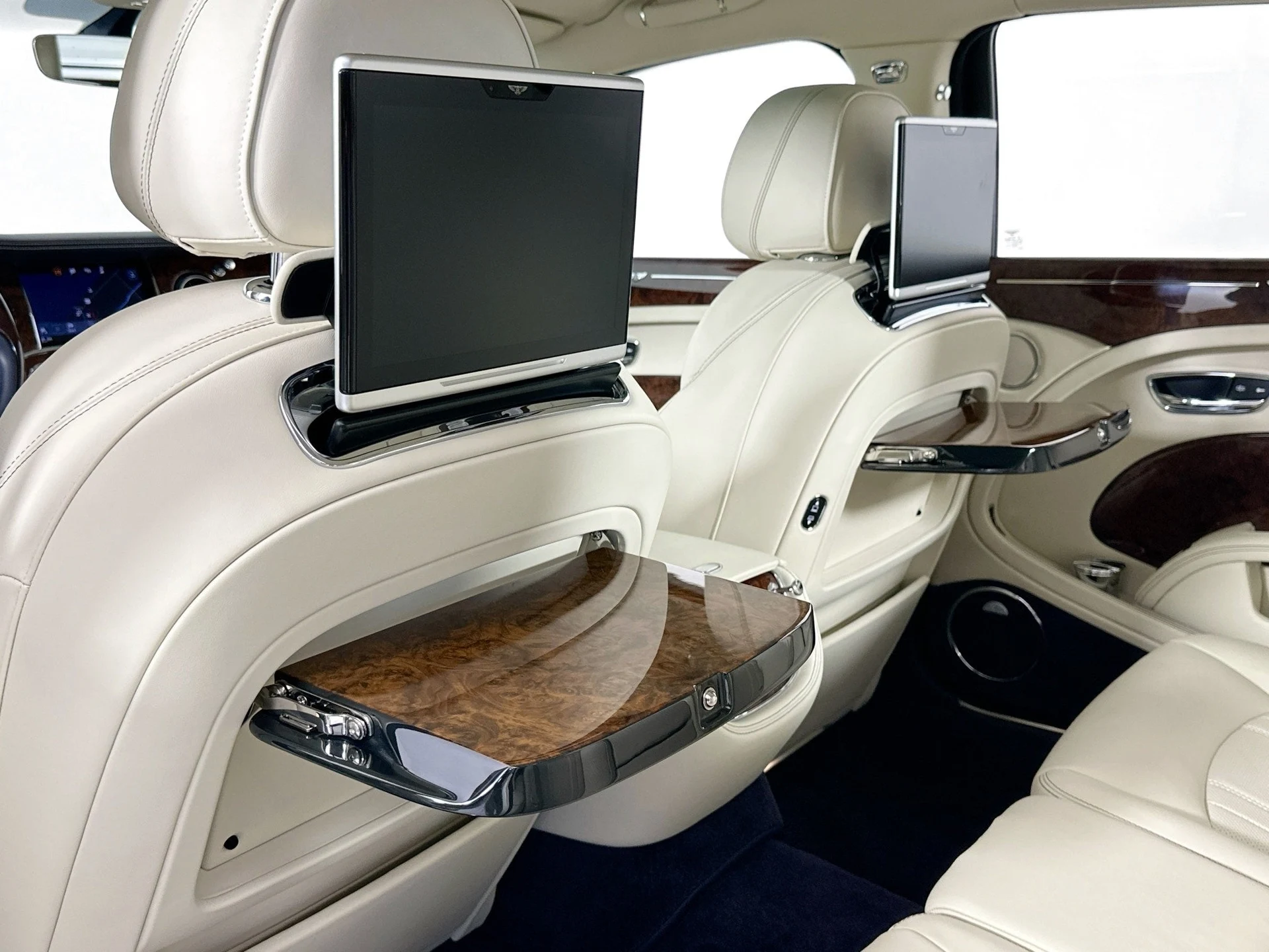 mph025_1701936126_26_bc86ad1aec