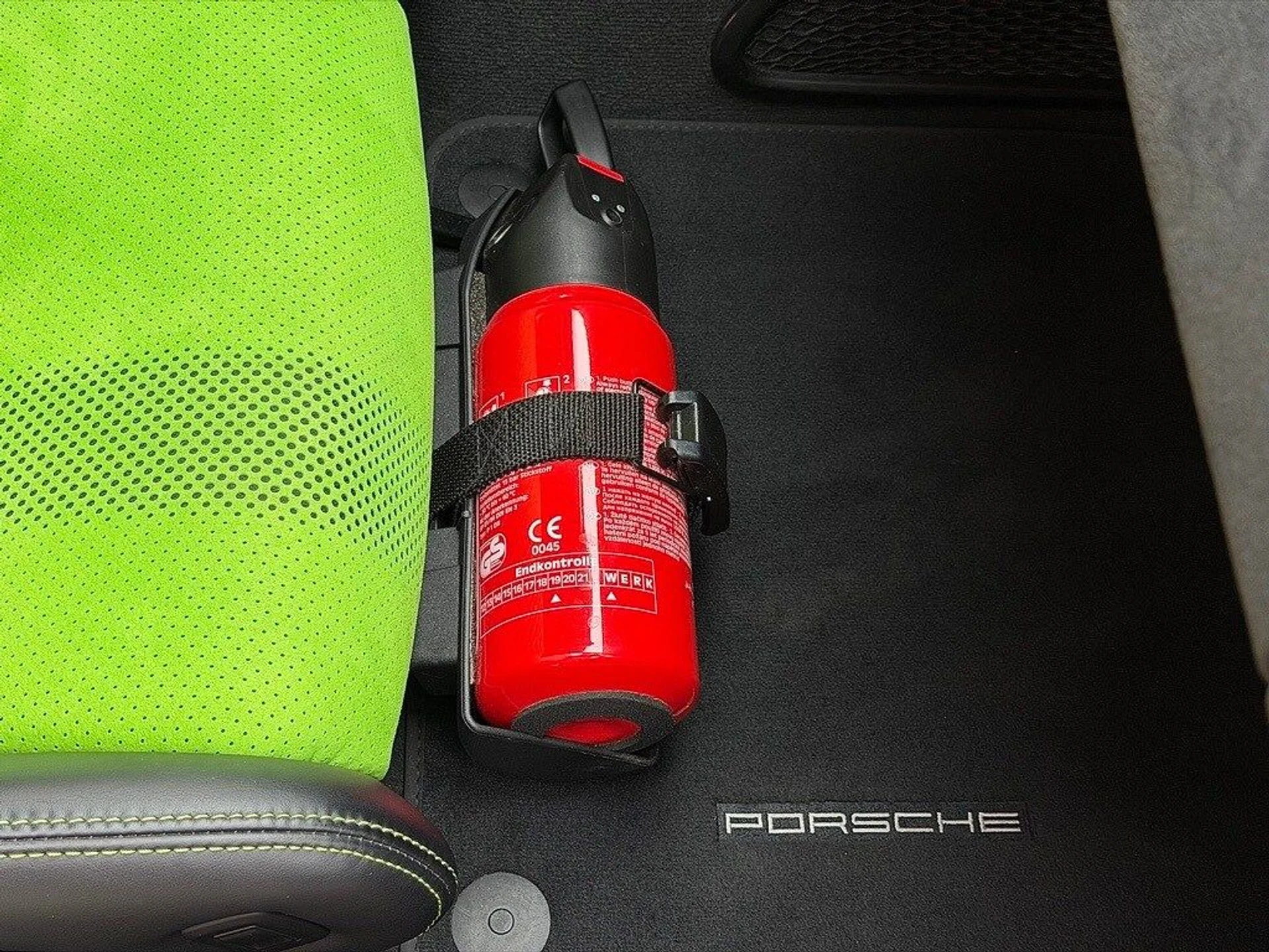 mph025_1704896392_f576440aa0710ea7f7036e78bbca97afx_053d884aae