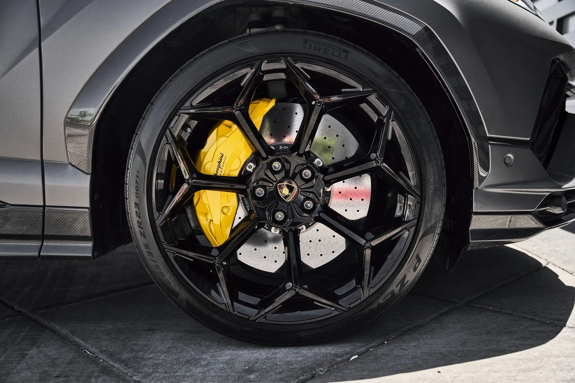 mph025_1716367964_Used_2024_Lamborghini_Urus_Performante_1781228427_ce67c411d9