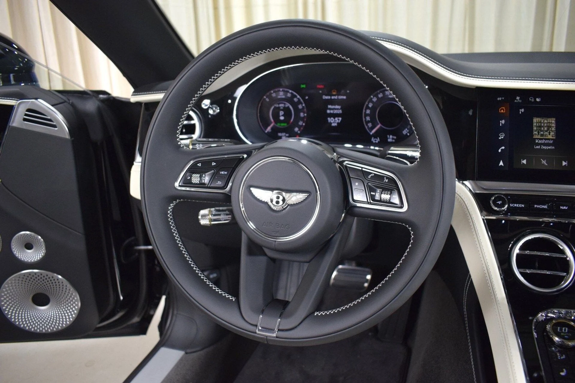 mph025_1719562463_75ae0def866f4426fd404c42c75f193bx_9d2622e3ec