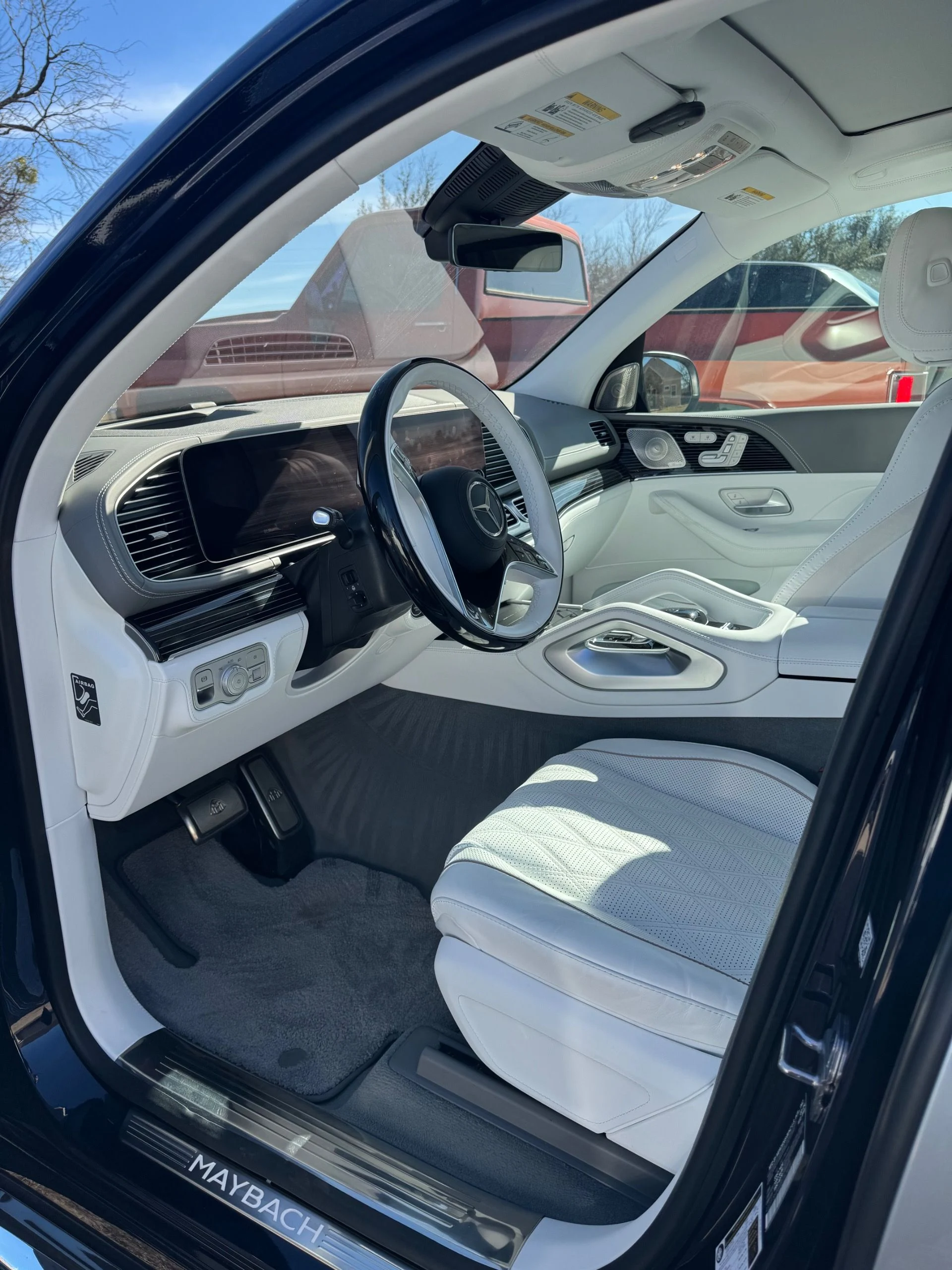 mph025_1725734158_Used_2024_Mercedes_Benz_GLS_Mercedes_Maybach_GLS_600_4_MATIC_1767127190_3962cac4e7