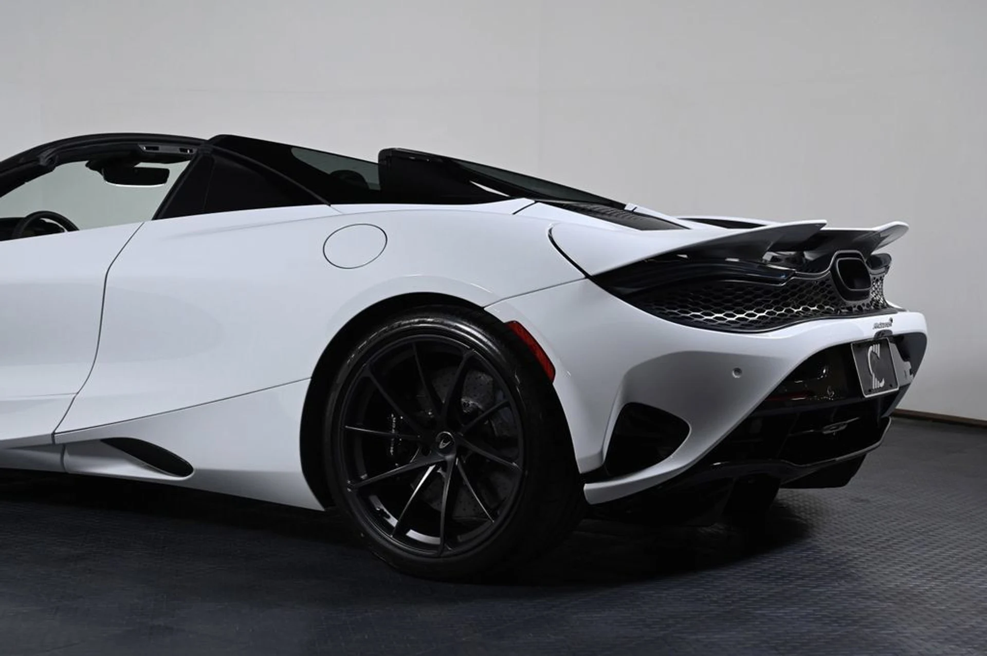 mph025_1727757388_new_2027_mclaren_750s_spider_11350_23010536_26_1024_9276cbd7a0