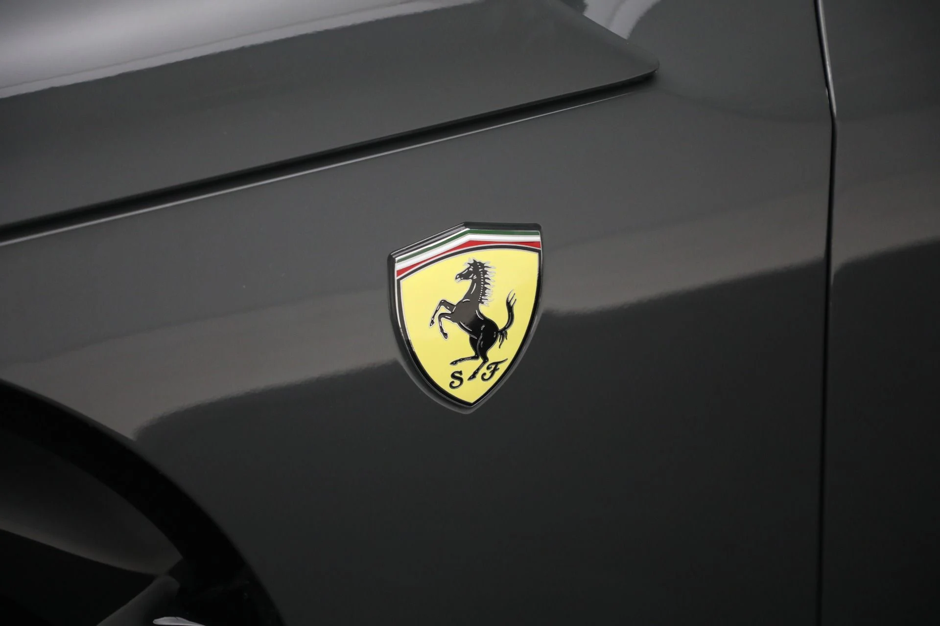 mph025_1728348632_Used_2025_Ferrari_Purosangue_1774107863_fff5a1f04b