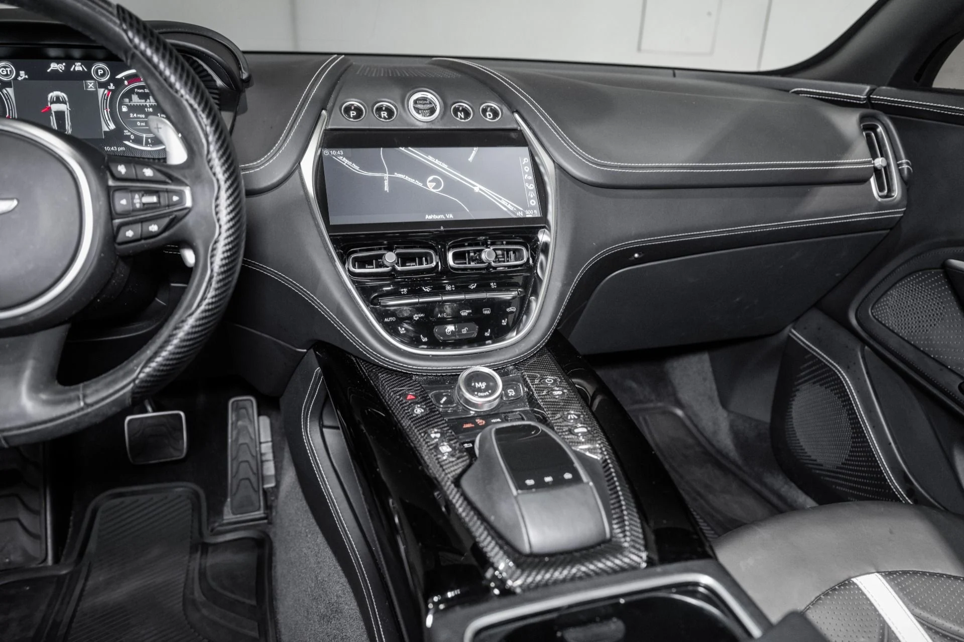 mph025_1736565345_Used_2023_Aston_Martin_DBX_707_1761749500_a21b710132