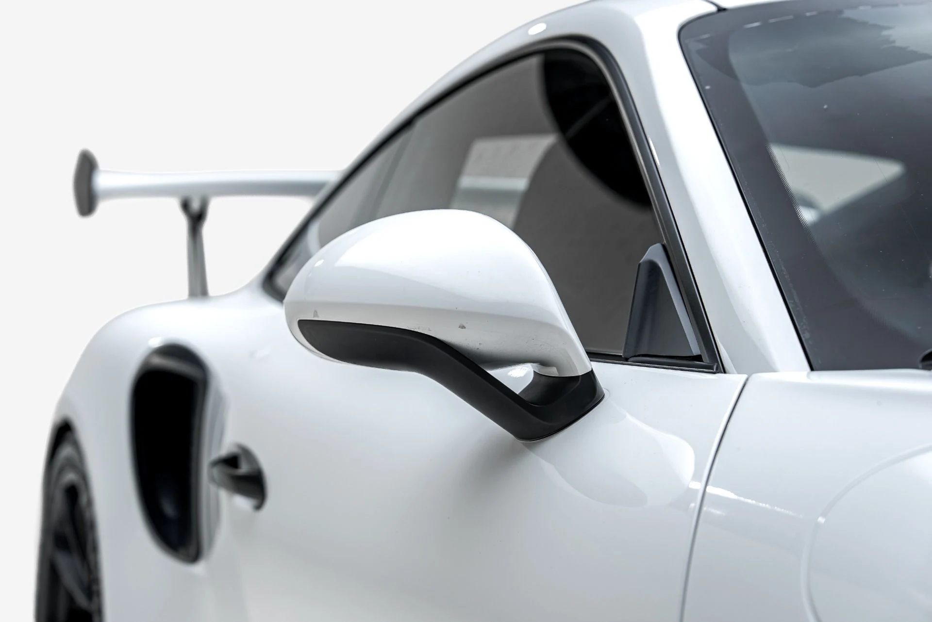 mph025_1737065308_Used_2019_Porsche_911_GT_3_RS_1787346287_f94f97a7ac