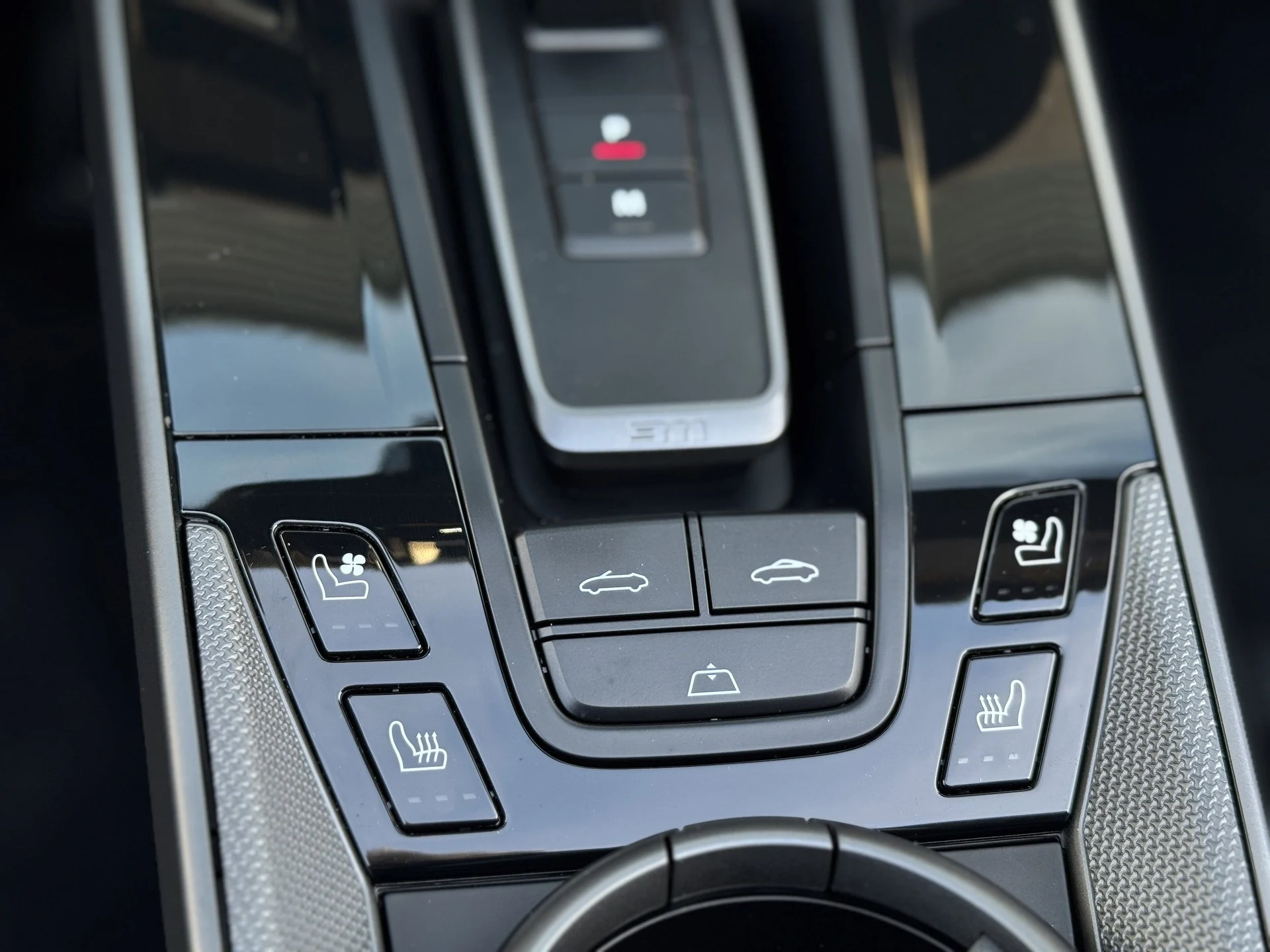 mph025_1737119001_00866b4c3298dad5e7b78a98b06293d6x_e4b85533c8