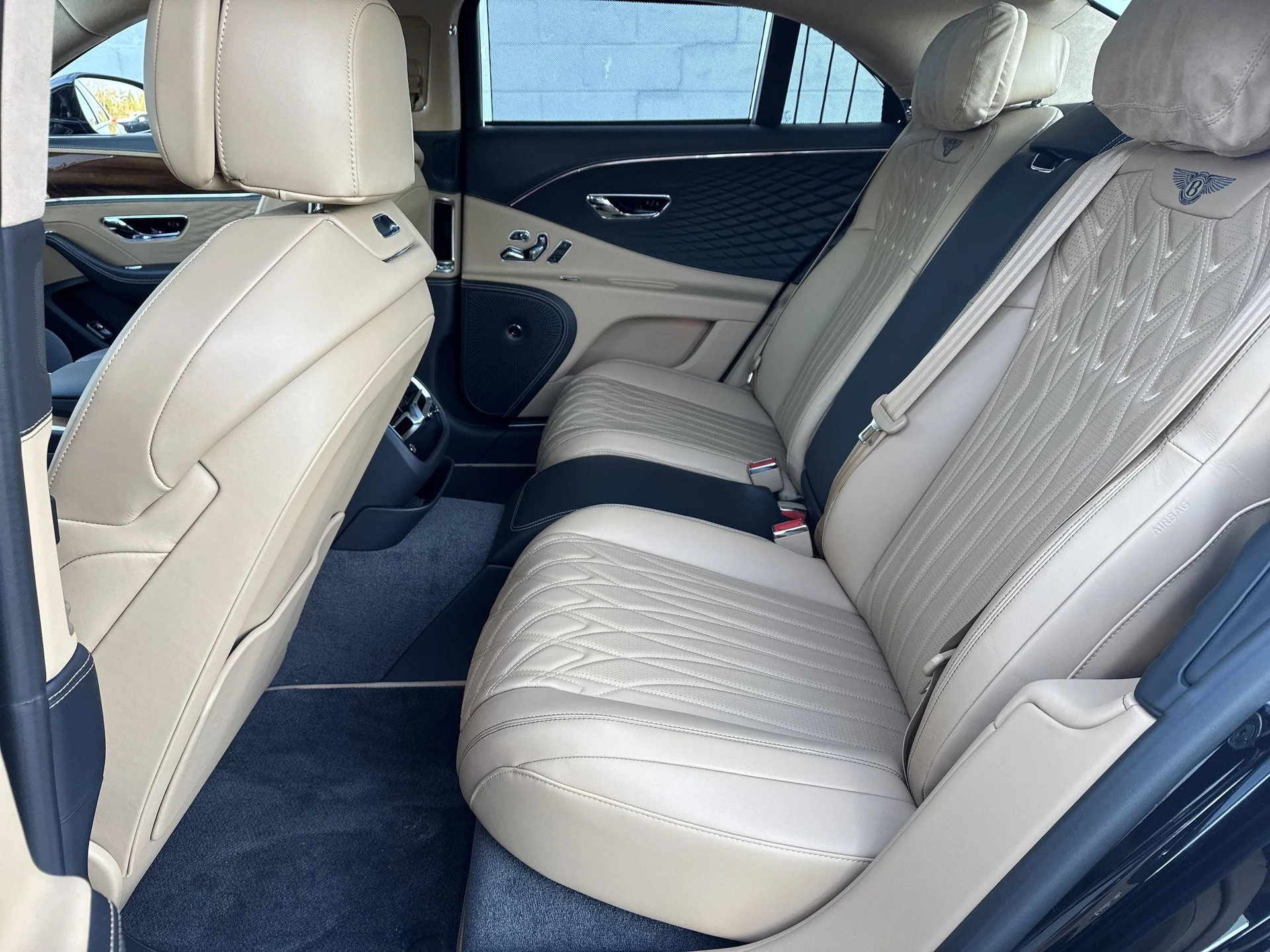 mph025_1737874521_ea682bdd0d322be7da9b0adc3fad90dex_94c81629ae