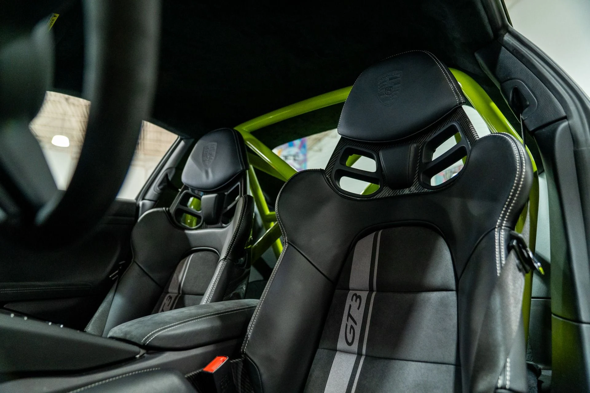 mph025_1752831210_Used_2018_Porsche_911_GT_3_Paint_to_Sample_Acid_Green_6_Speed_Manual_1769375737_717c391e92