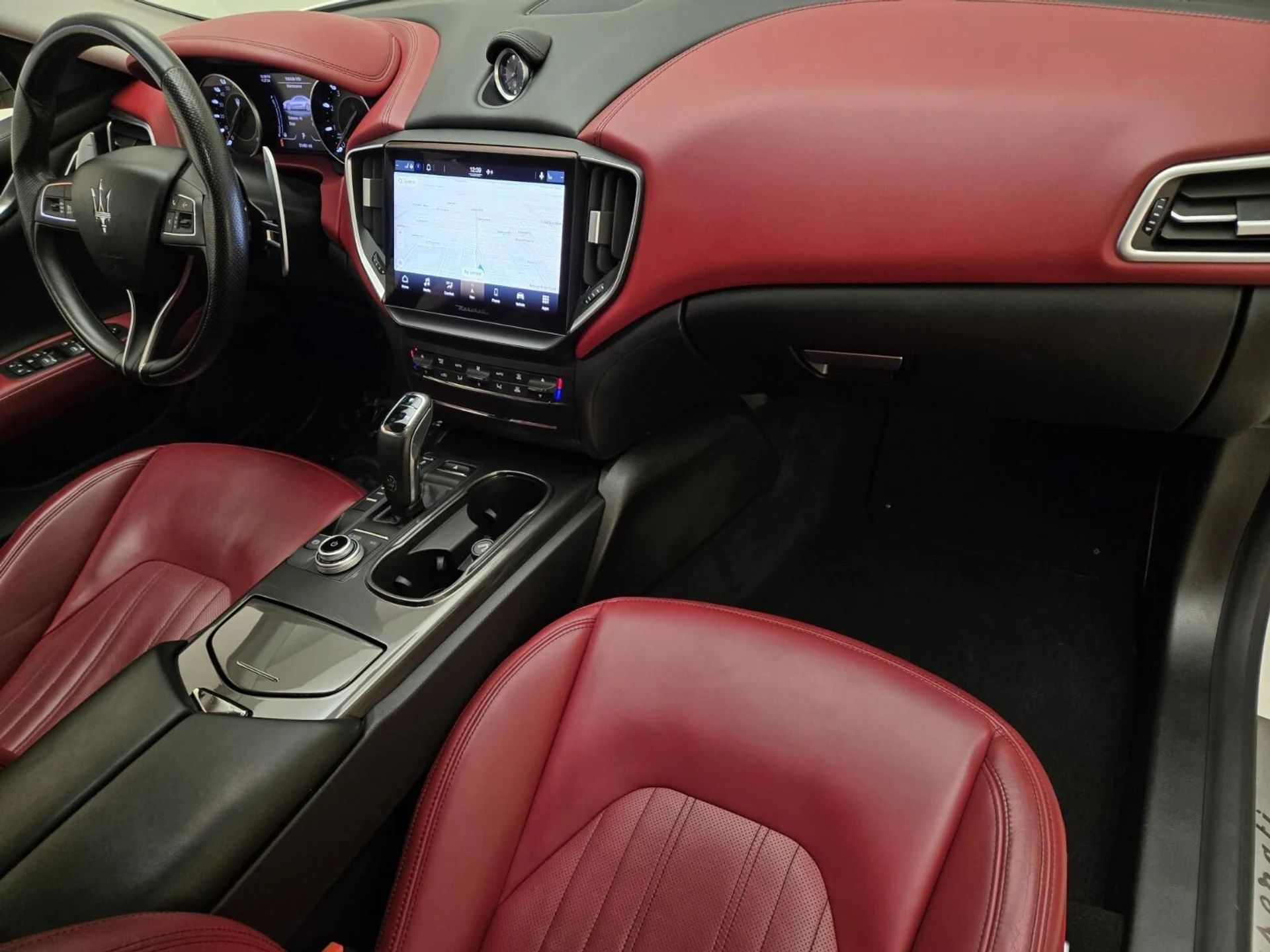 mph025_1754749461_Used_2021_Maserati_Ghibli_S_1734007196_56da428167