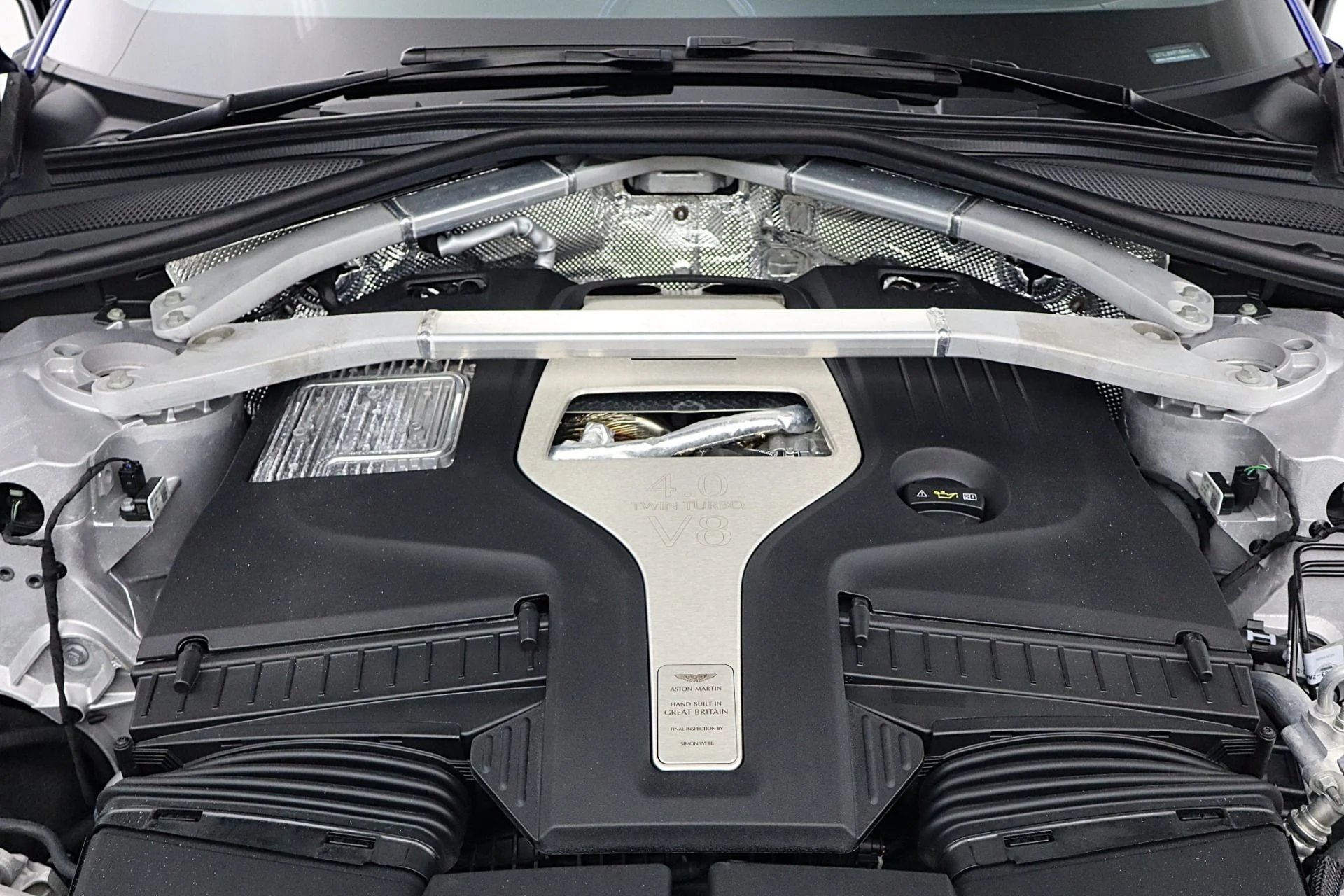 mph025_1758167364_Used_2023_Aston_Martin_DBX_707_dc3cff7298