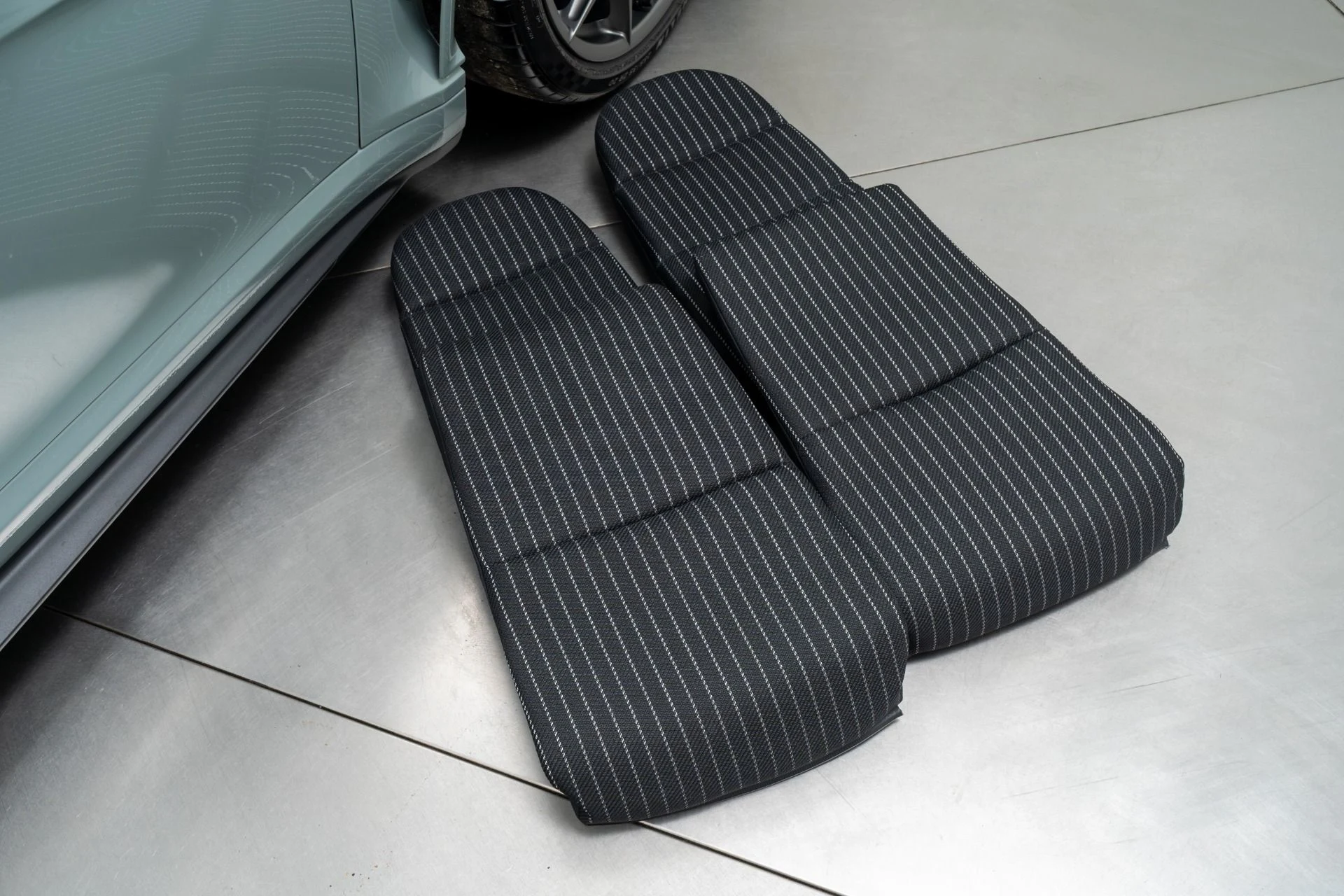 mph025_1764098133_Used_2024_Porsche_911_ST_6_Speed_Manual_PCC_Bs_Super_Low_Miles_1766178235_8fc9fc8501