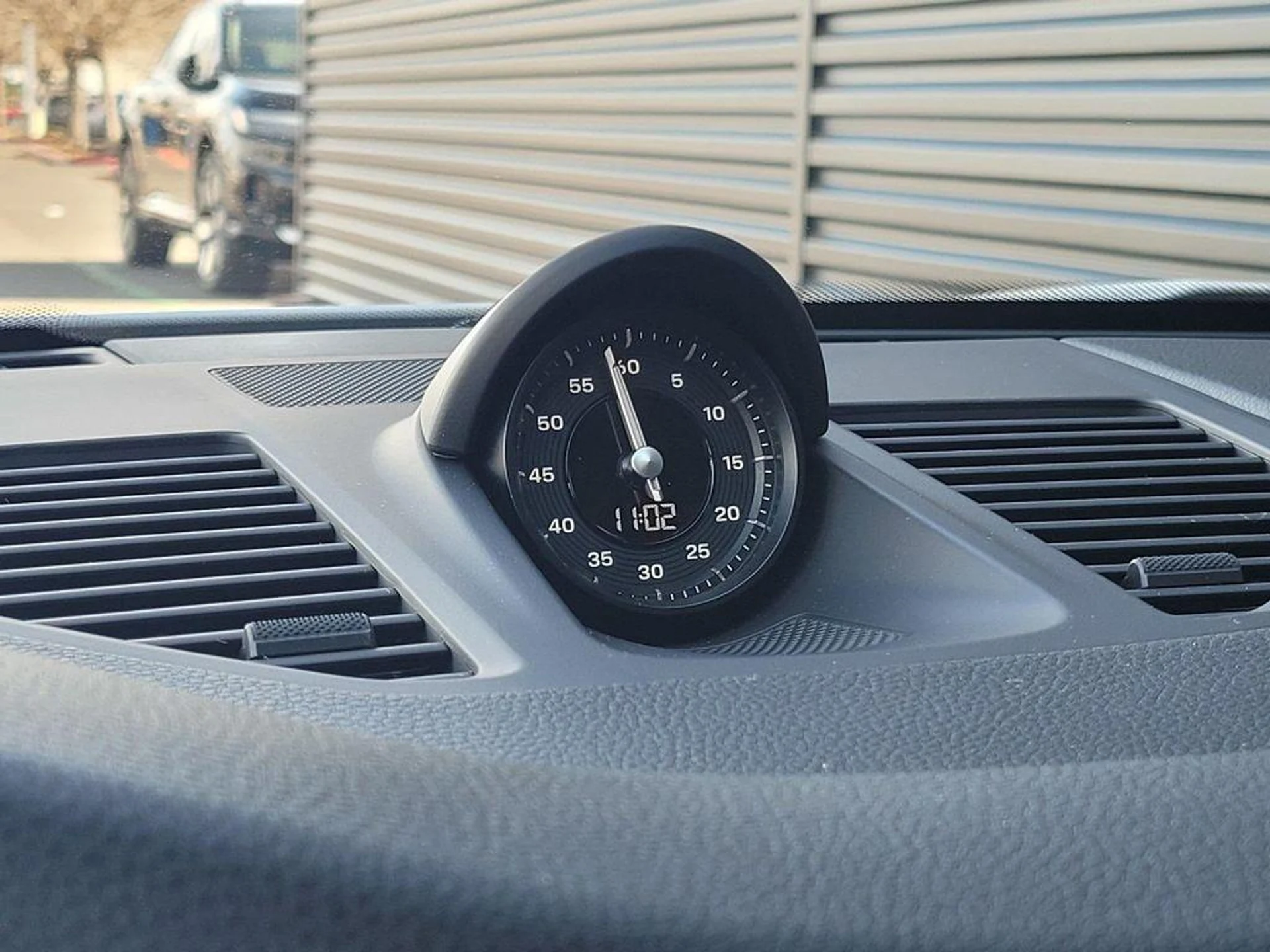 mph025_1767866746_hxw_W_Clbf445ru_FE_Ava2_U8_gc_D4g_9d2b4d5611