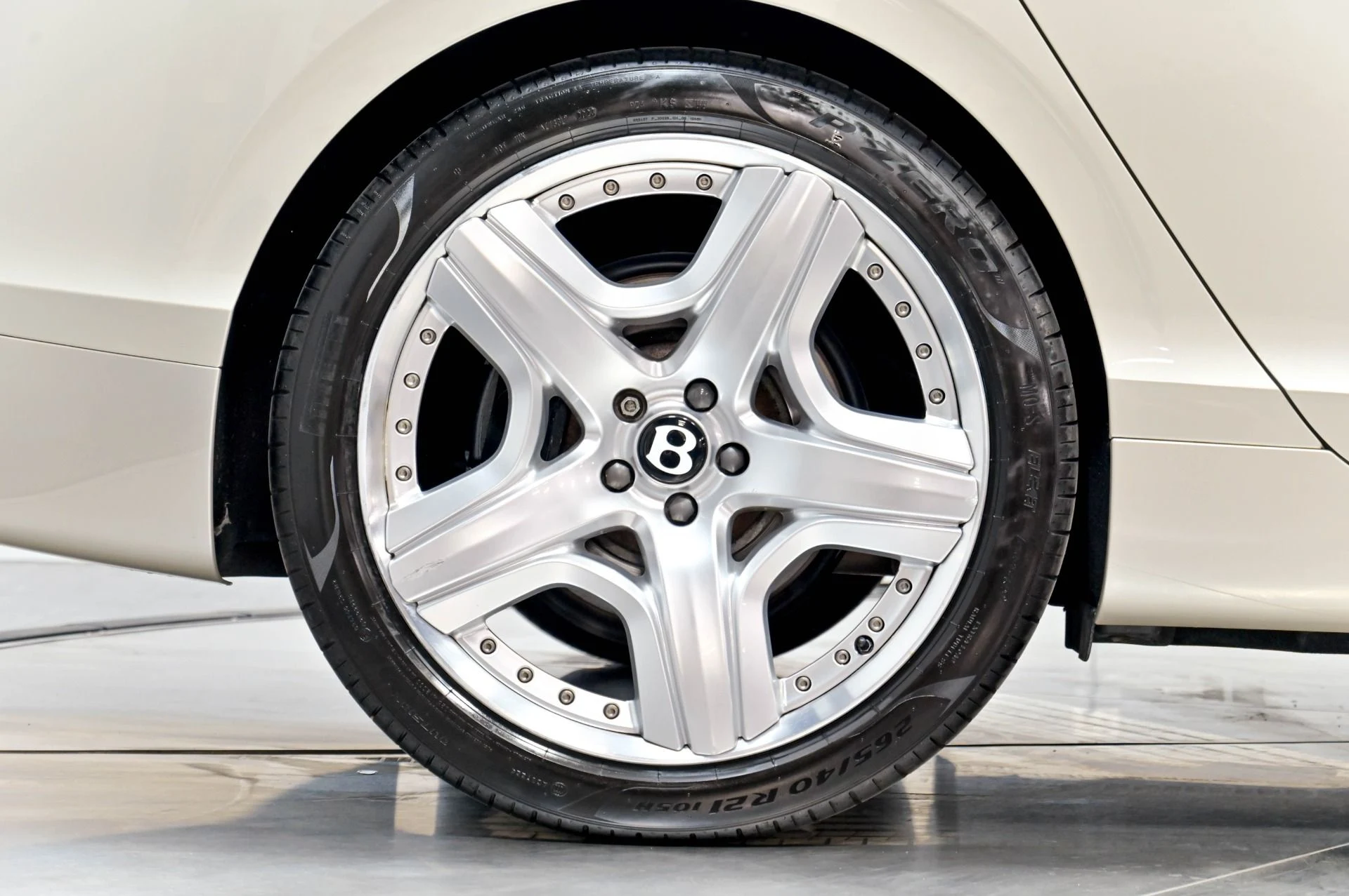mph025_1772257524_Used_2015_Bentley_Flying_Spur_W12_1784214578_5632b1f0e2