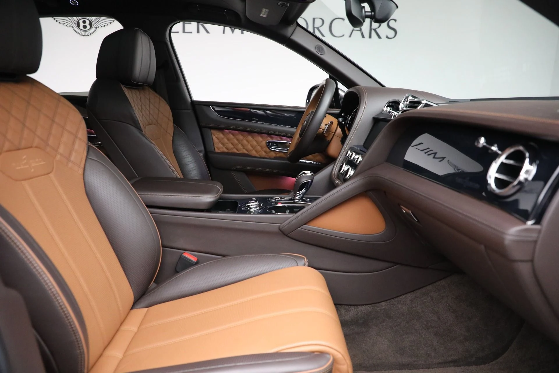 mph025_1783758154_Used_2021_Bentley_Bentayga_First_Edition_V8_1760803209_efdf33f1d9