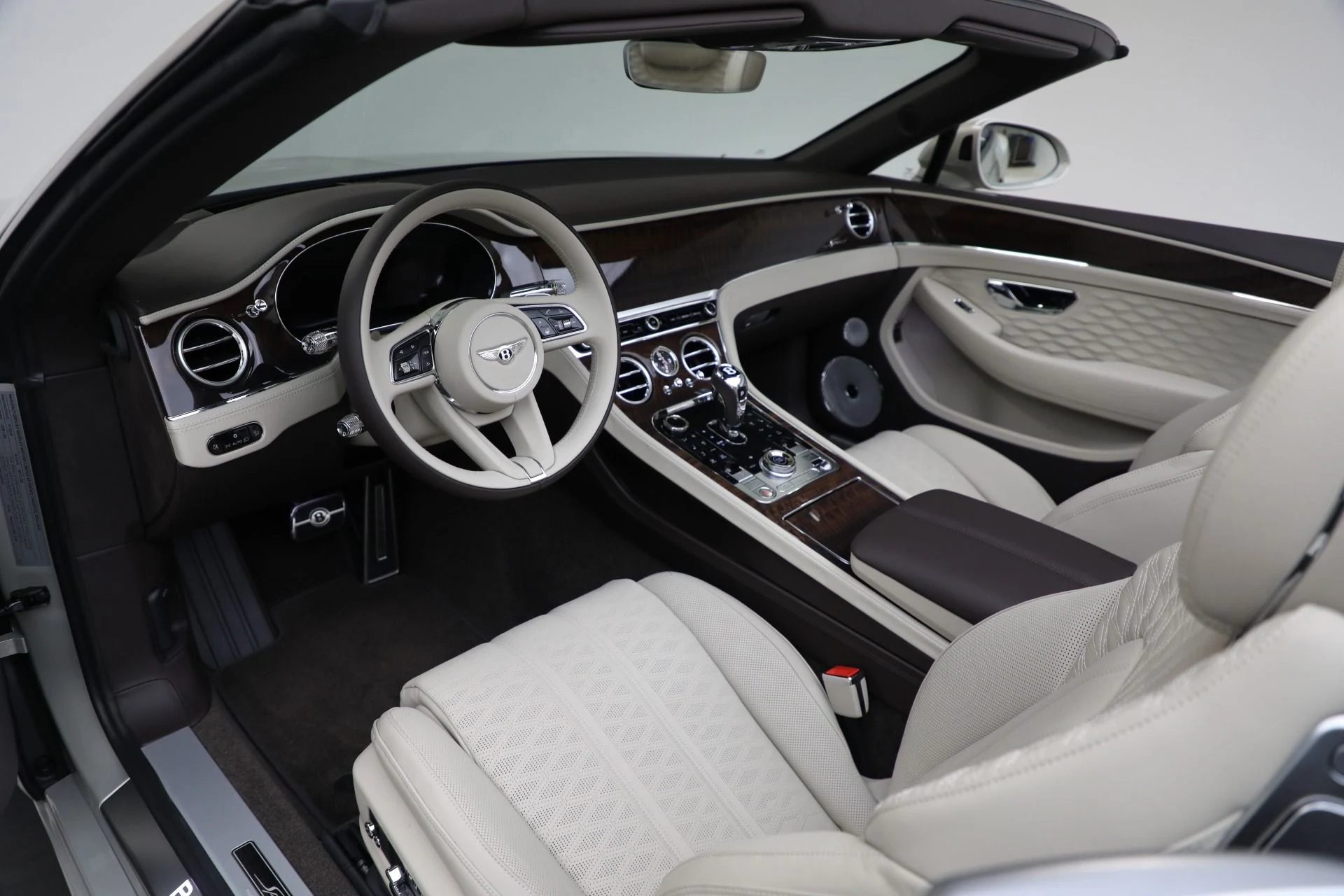 mph025_1800916464_New_2025_Bentley_Continental_GTC_Speed_2f3bc435bb