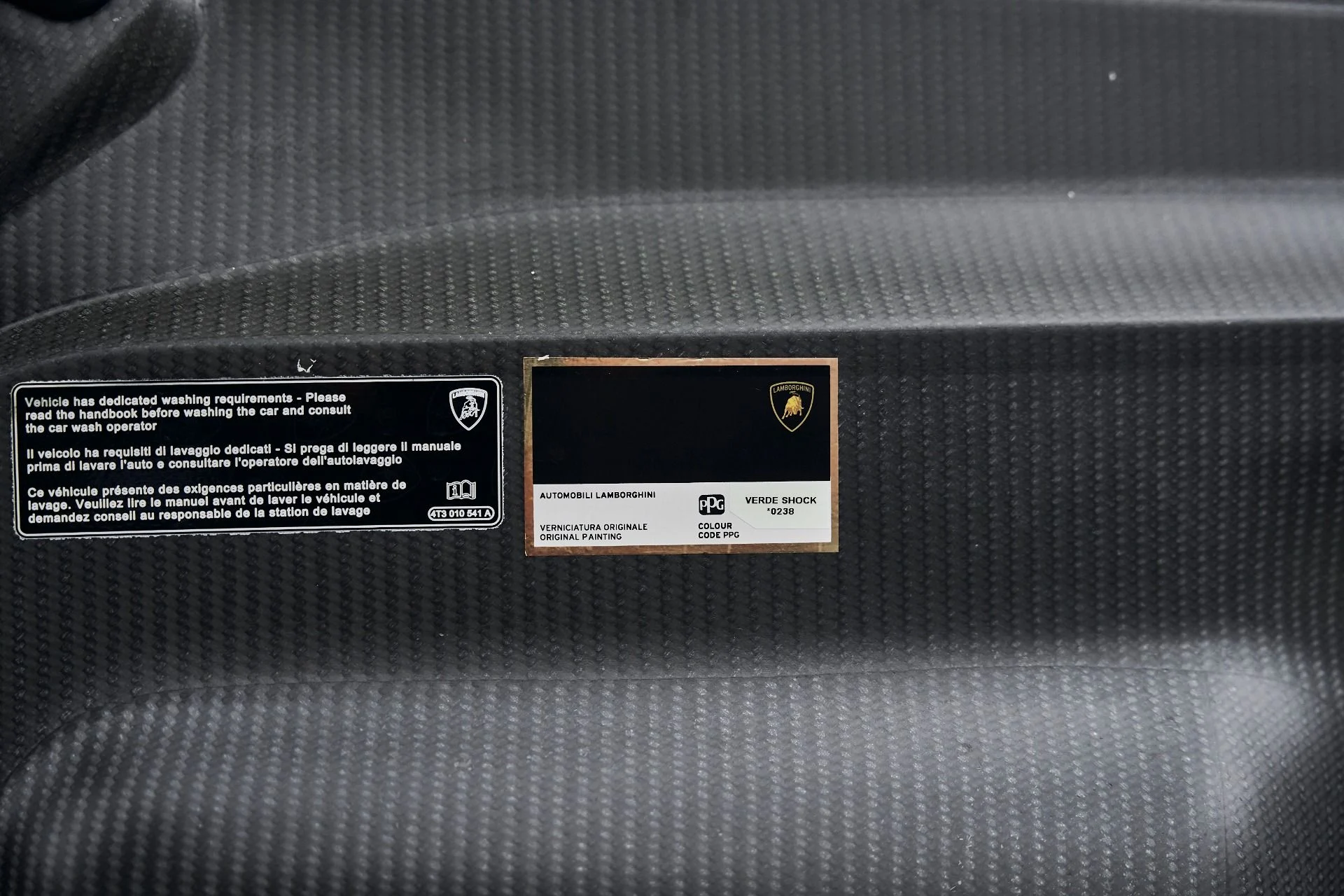 mph025_1801634514_Used_2022_Lamborghini_Huracan_STO_Base_1771294572_b7d51ee690