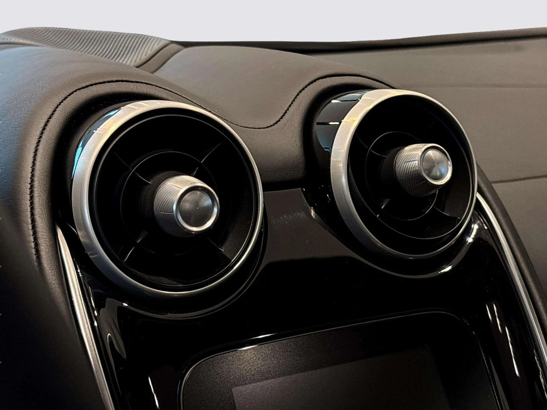 mph025_1806456363_b0bc3308_414e_4f33_ab3f_121ef8fca5f3_6eb5814143