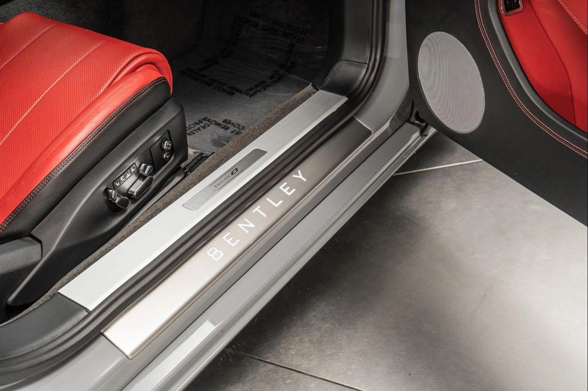 mph025_181105235_LVO_Ho_Jdz2_FLU_Aaj_Gz_Ib_Hy_P222_M_bf3b43843d