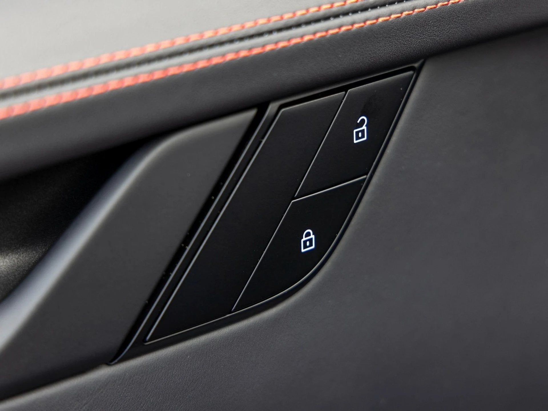 mph025_1811432407_26_a20f8ca905