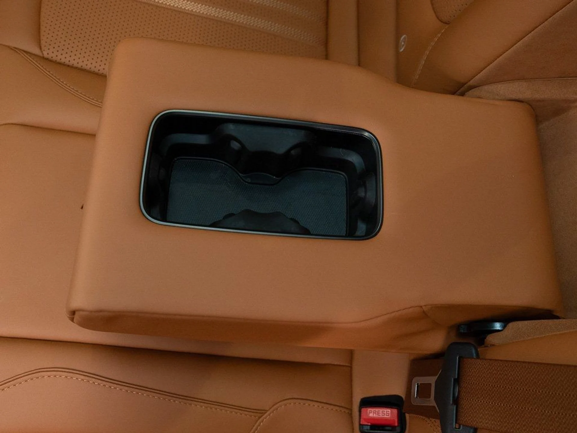 mph025_1812171997_f681e2c8c64c7ca993495576b14ec973_e641f9ca82