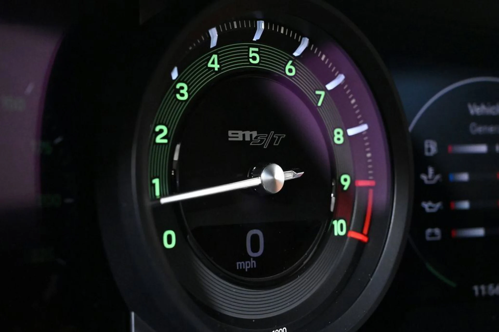 mph025_1813040621_d94ae9a995844bccb9dae56c9e94f58c_1800c0188e