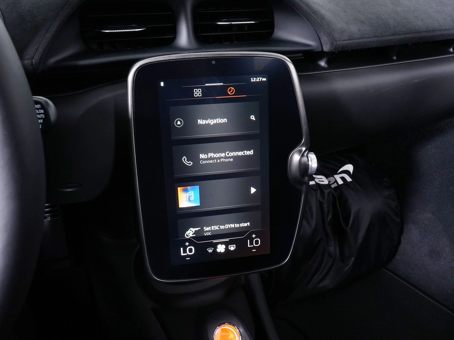 mph025_181444288_5e2e2709b15ce7677309922bfbb5de1dx_7582d81355