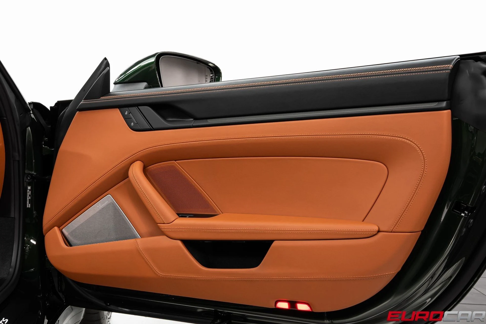 mph025_1814522307_image_26_0572646c02