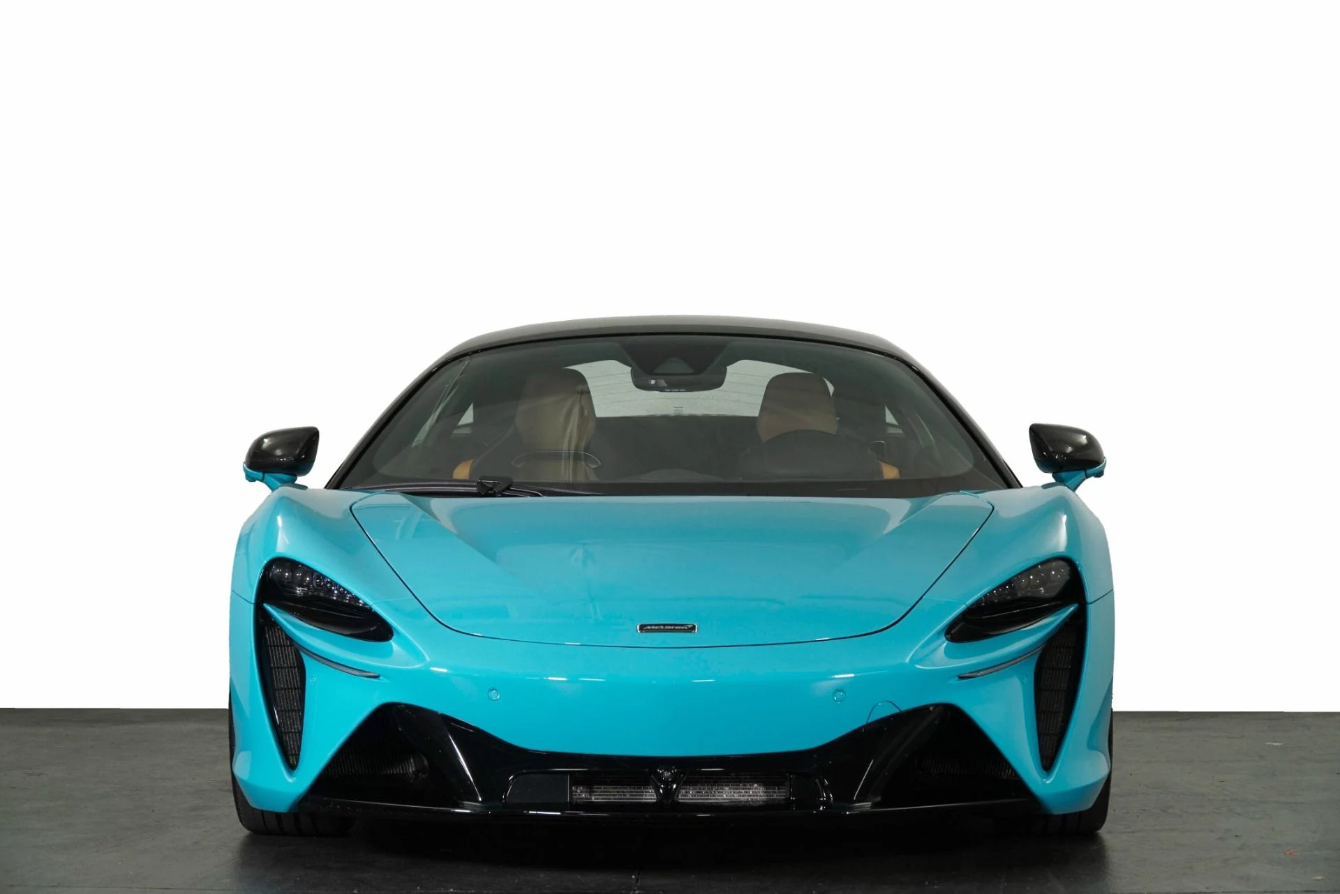 mph025_1814657753_Used_2023_Mc_Laren_Artura_Tech_Lux_1773684552_8f2982aac2