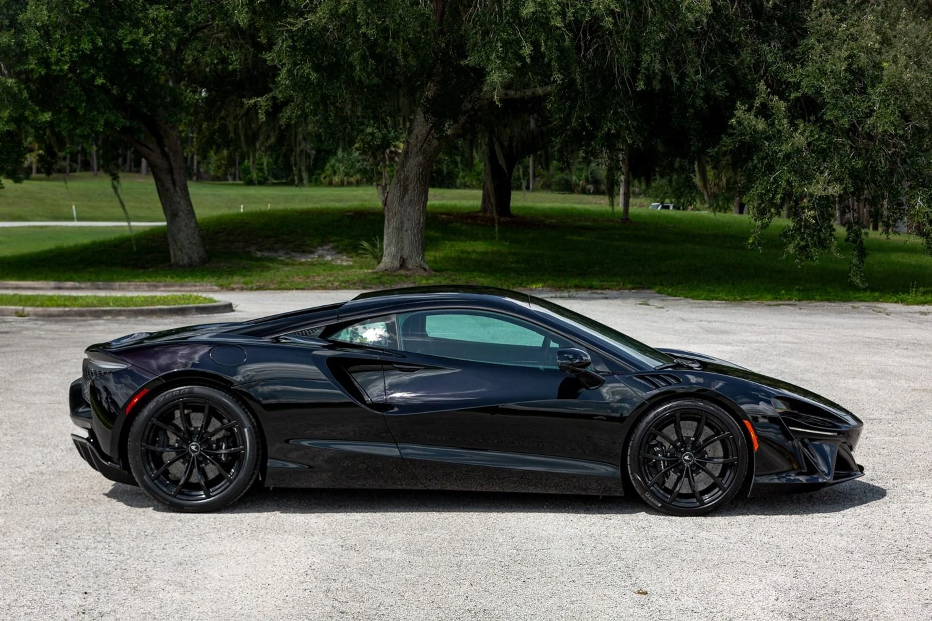 mph025_1816271666_440_p26_l_2a36b57f57