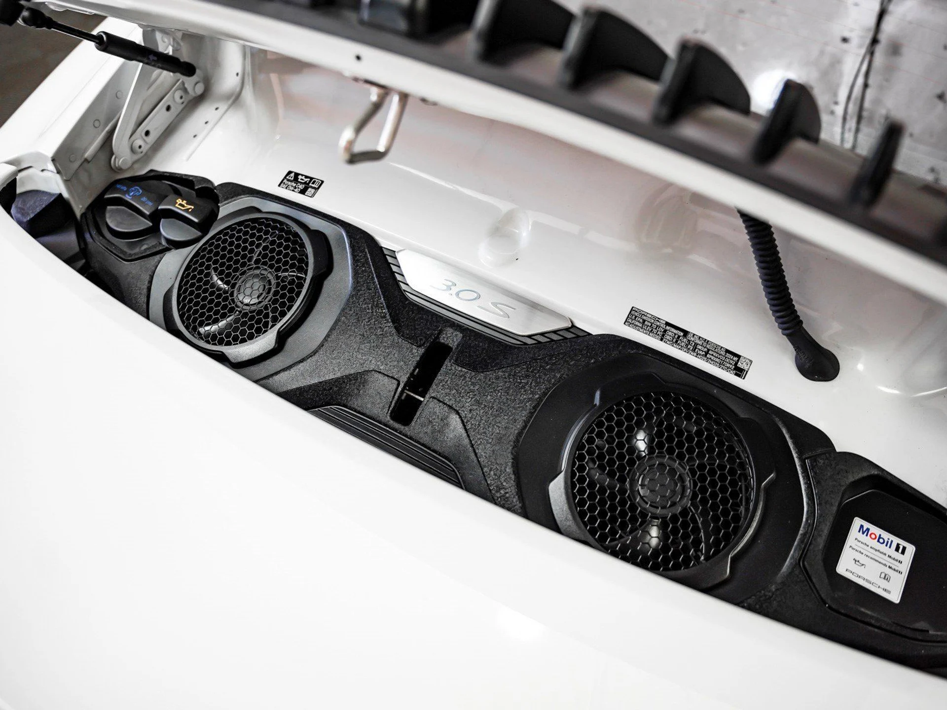 mph025_1816303042_81fefd75fb1eac5db90c76384a179e8c_ea0b386358