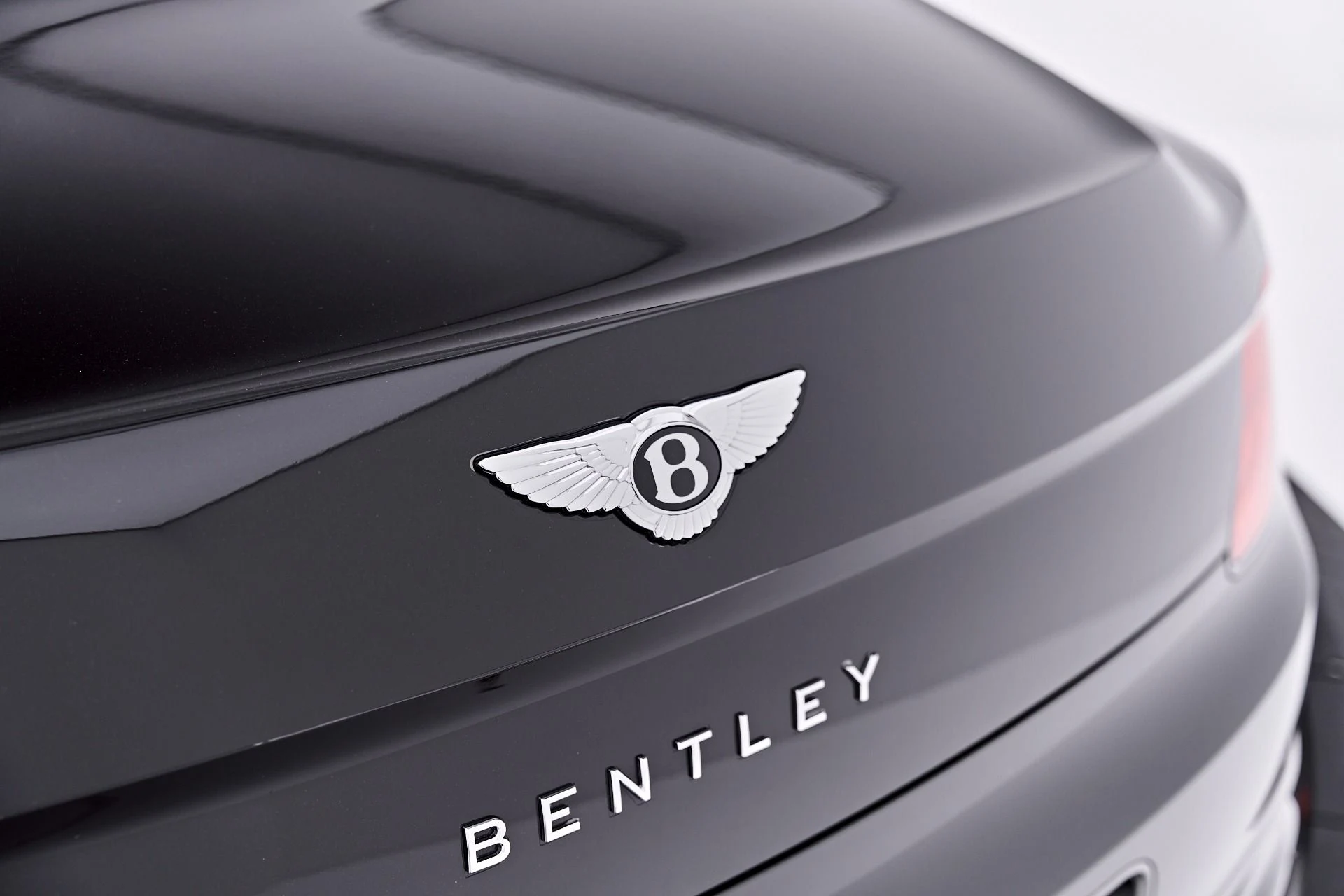 mph025_1818026194_Used_2025_Bentley_Flying_Spur_Speed_1786412191_293f263e91
