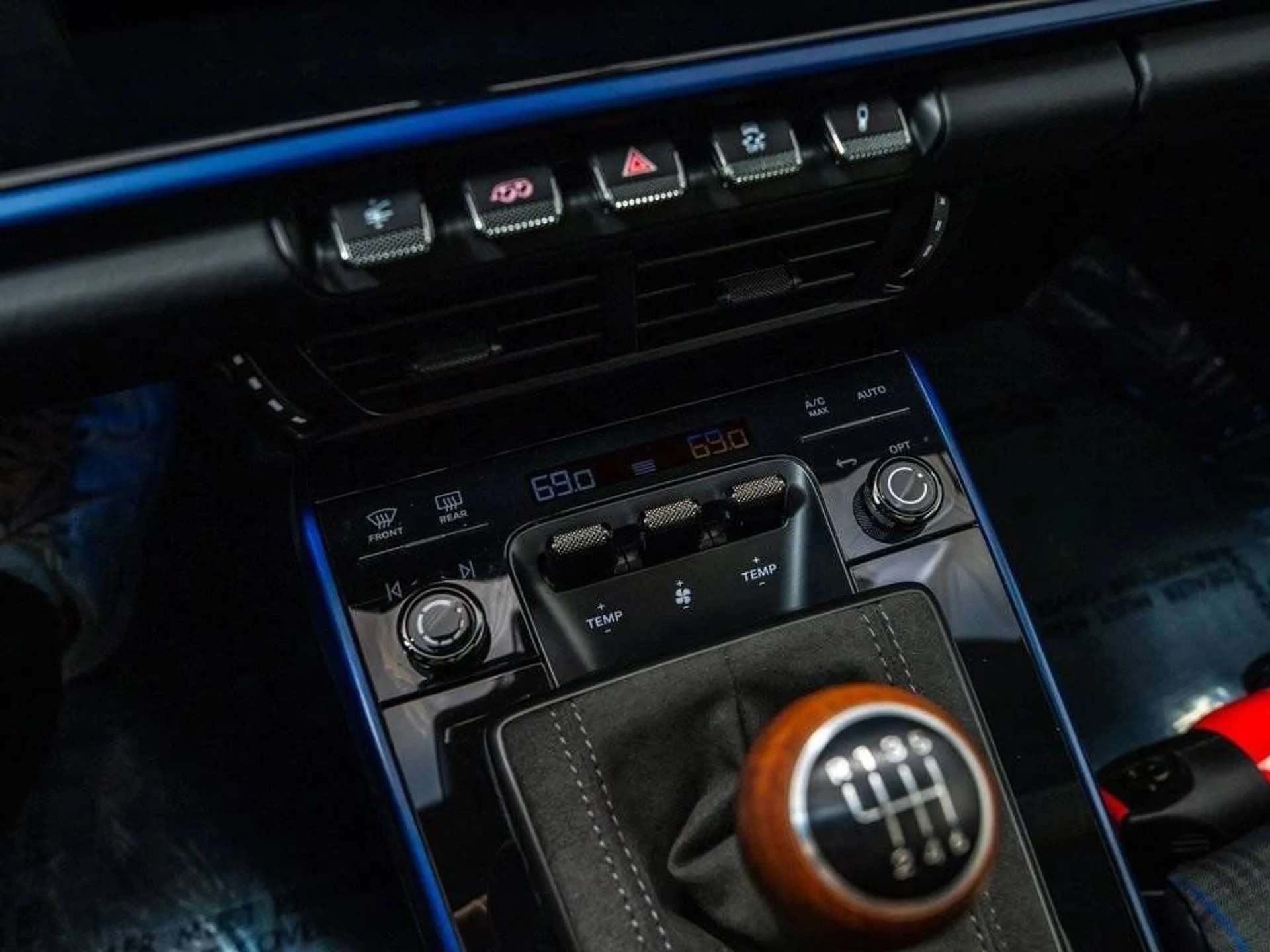 mph025_181965174_2bcea1b1ae5935010635f91377bd62b7_06176aa462