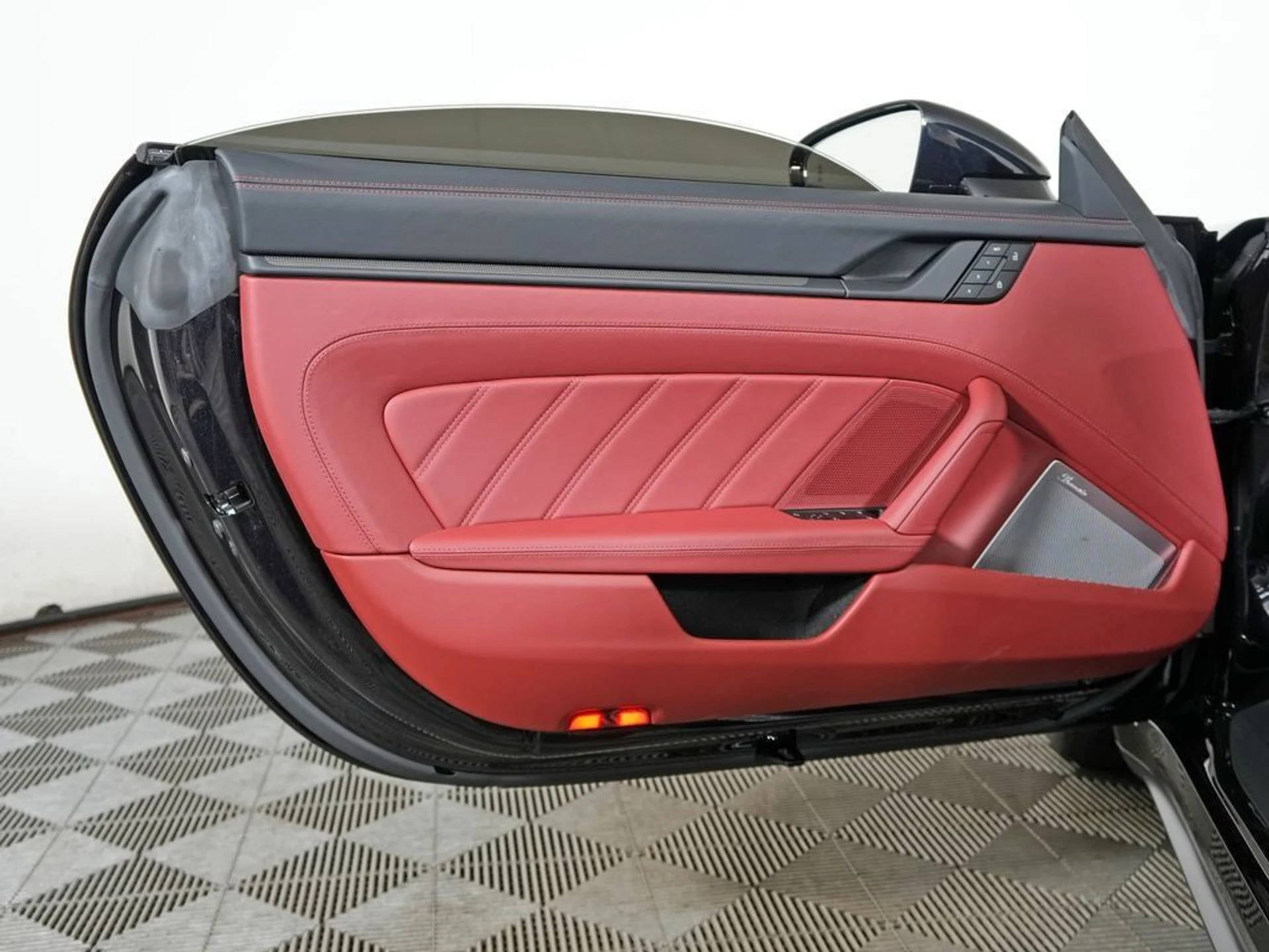 mph025_1822694449_26_d8bea91965