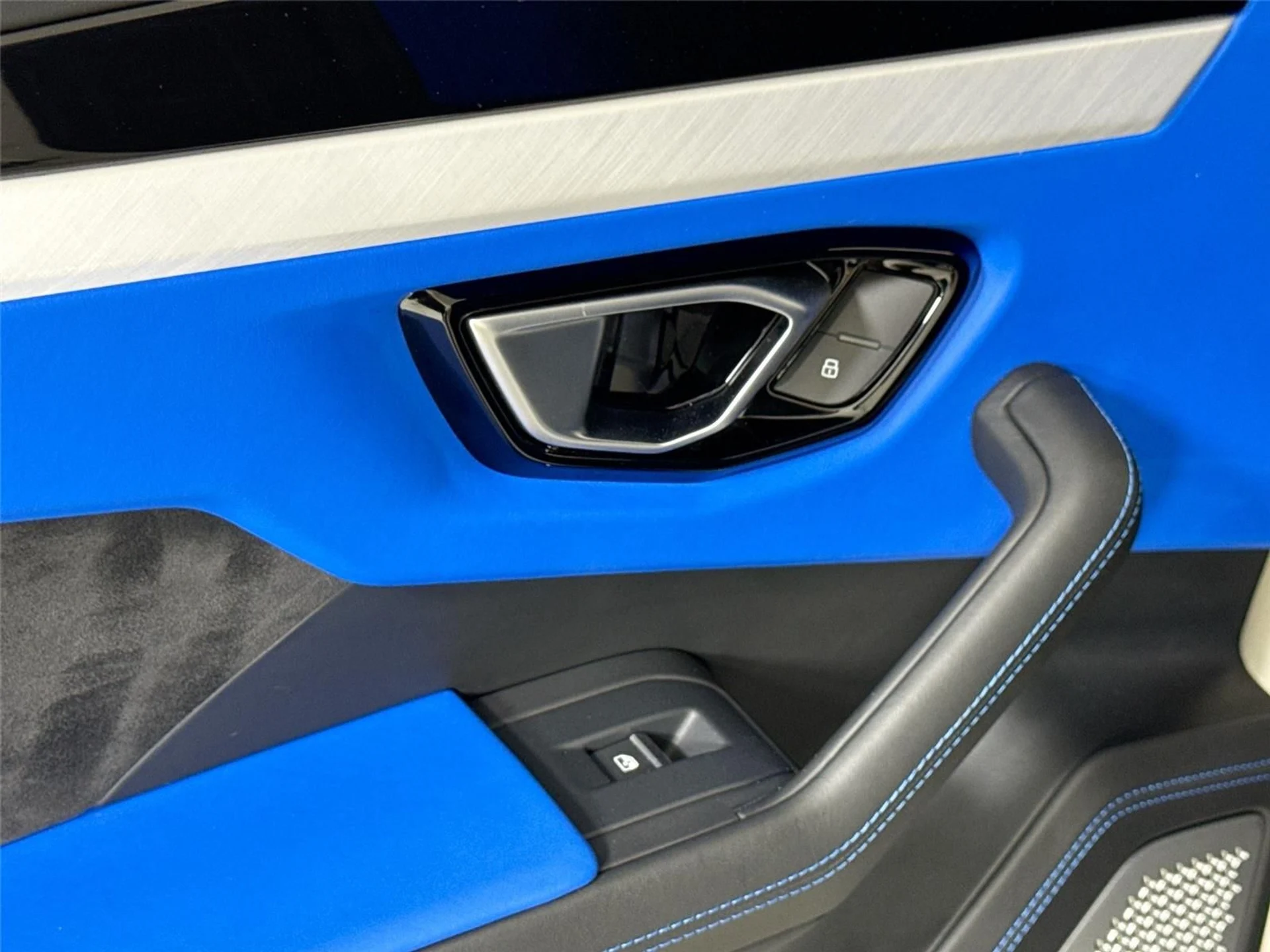 mph025_1830647667_f4384e3afc3858d2f91d5f3a0fc0e000_307273606b