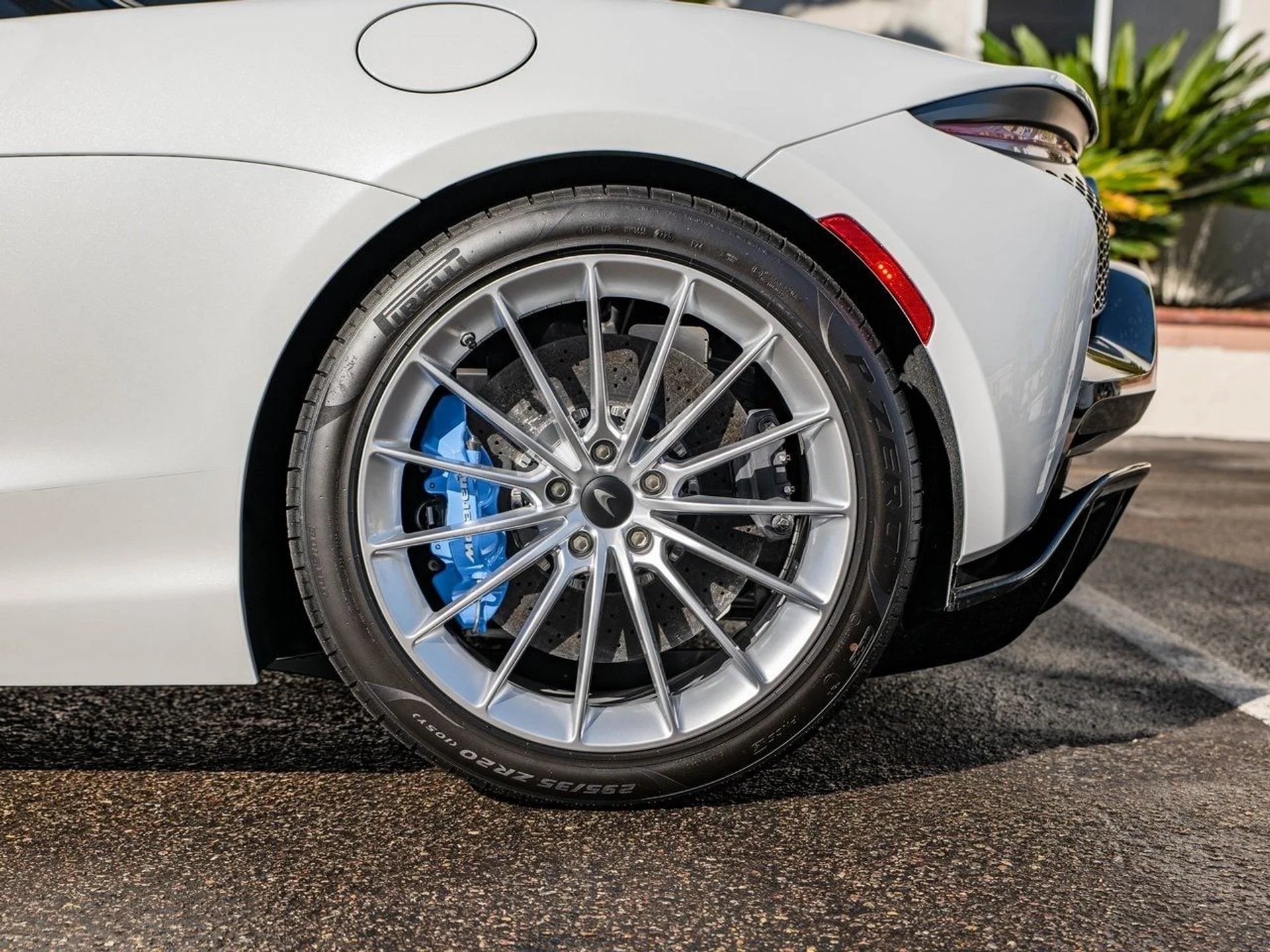 mph025_183272729_0a27b3ac75cf160a8ae6d1c22bb3a53bx_d2da15e42f