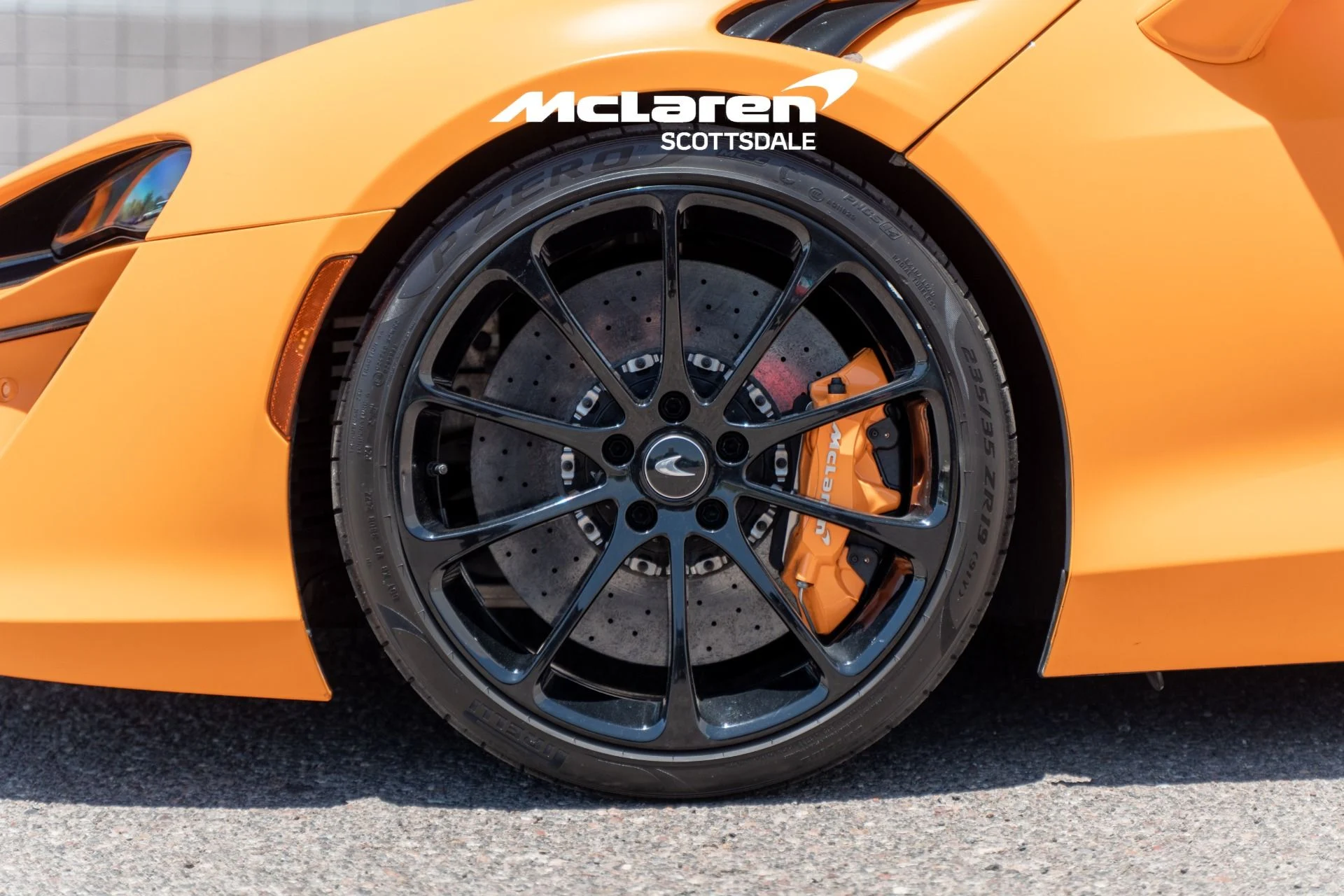 mph025_1833160355_Used_2023_MCLAREN_ARTURA_1780685542_7b27f18a1d