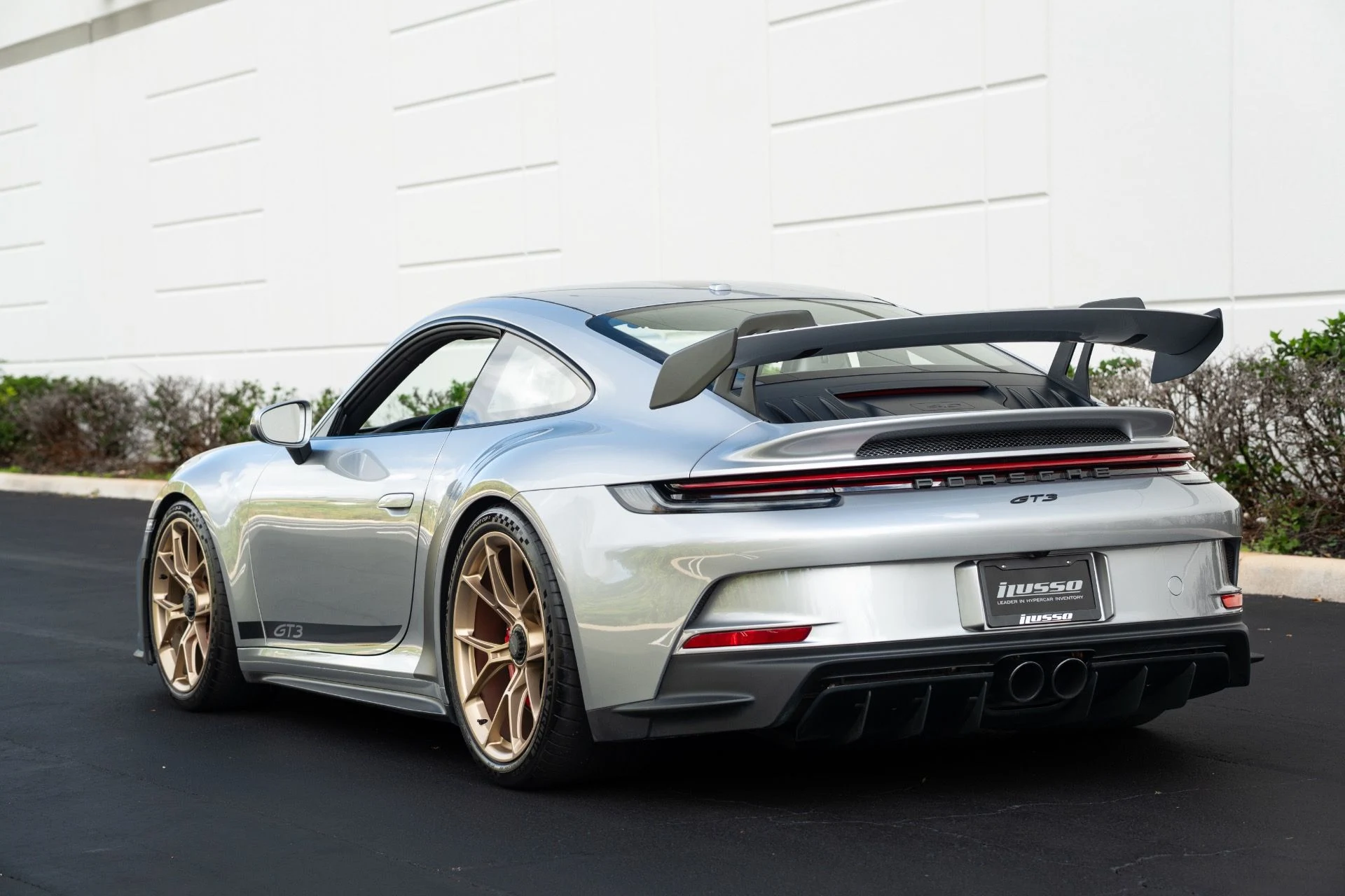 mph025_1835097825_Used_2022_Porsche_911_GT_3_w_Touring_1769199194_9cc59003db