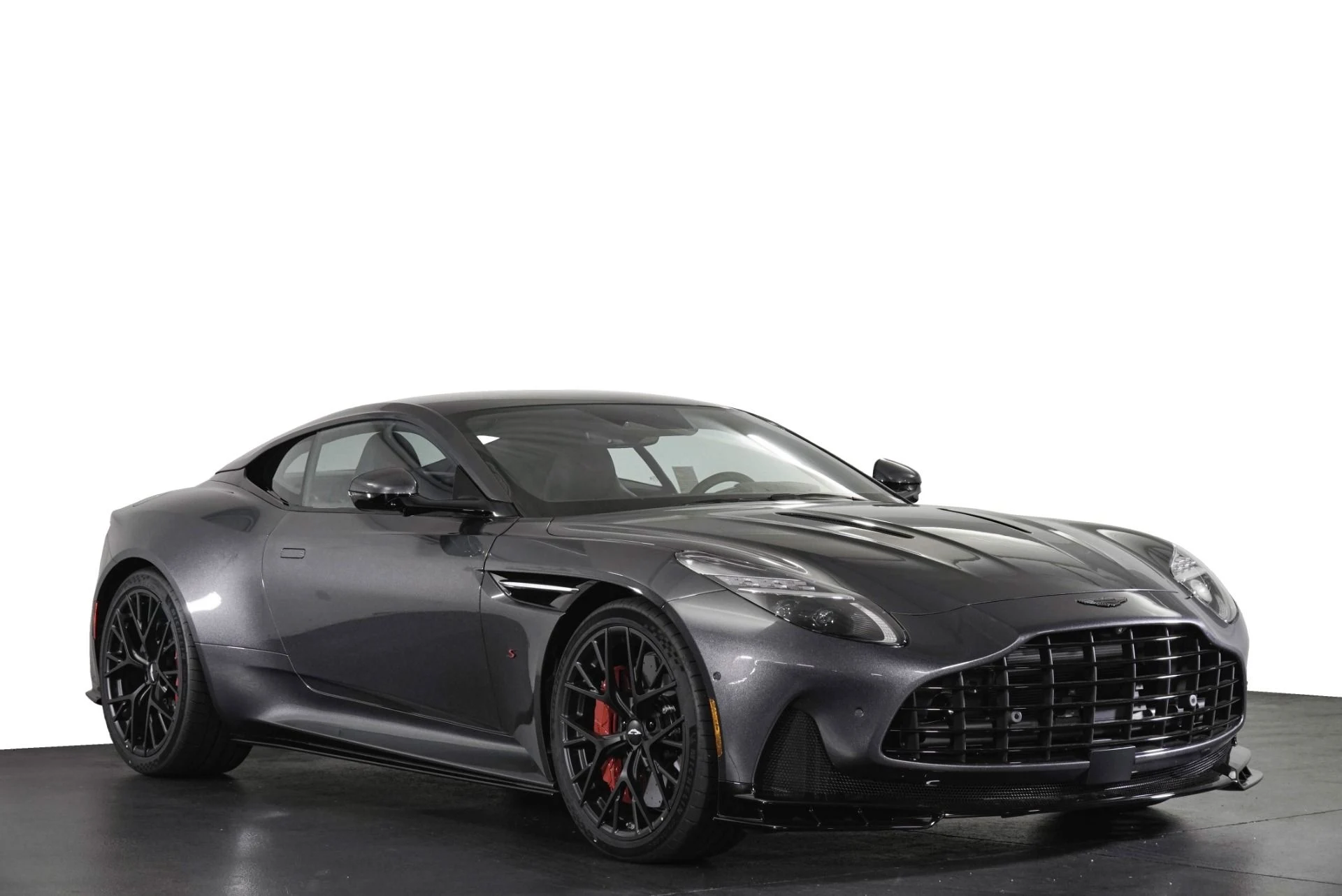 mph025_1839301024_New_2026_Aston_Martin_DB_12_1789055156_61d621ae6c