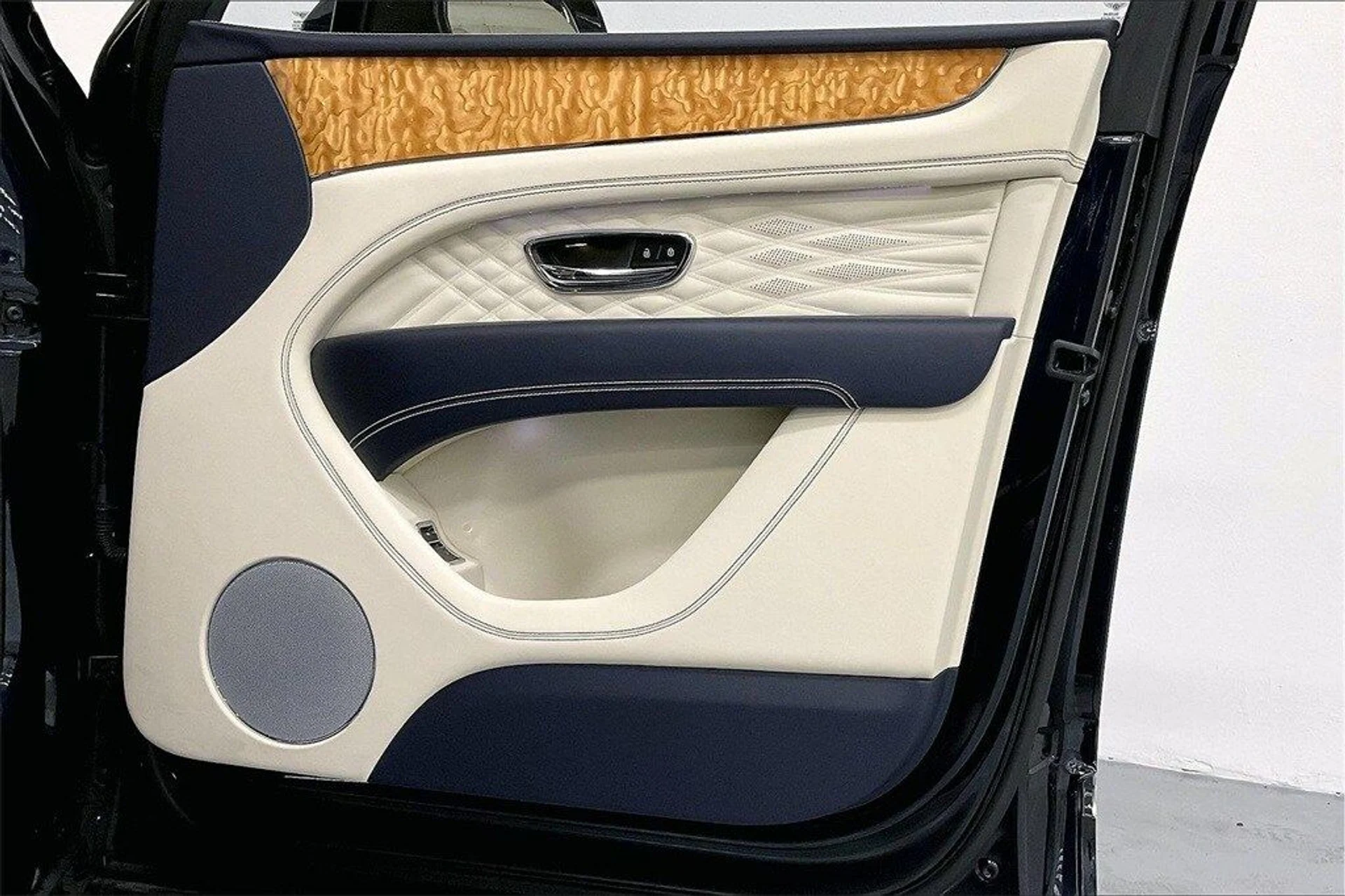 mph025_1846237630_d08799abc38f82a531373a9048f64445x_b064de6f22