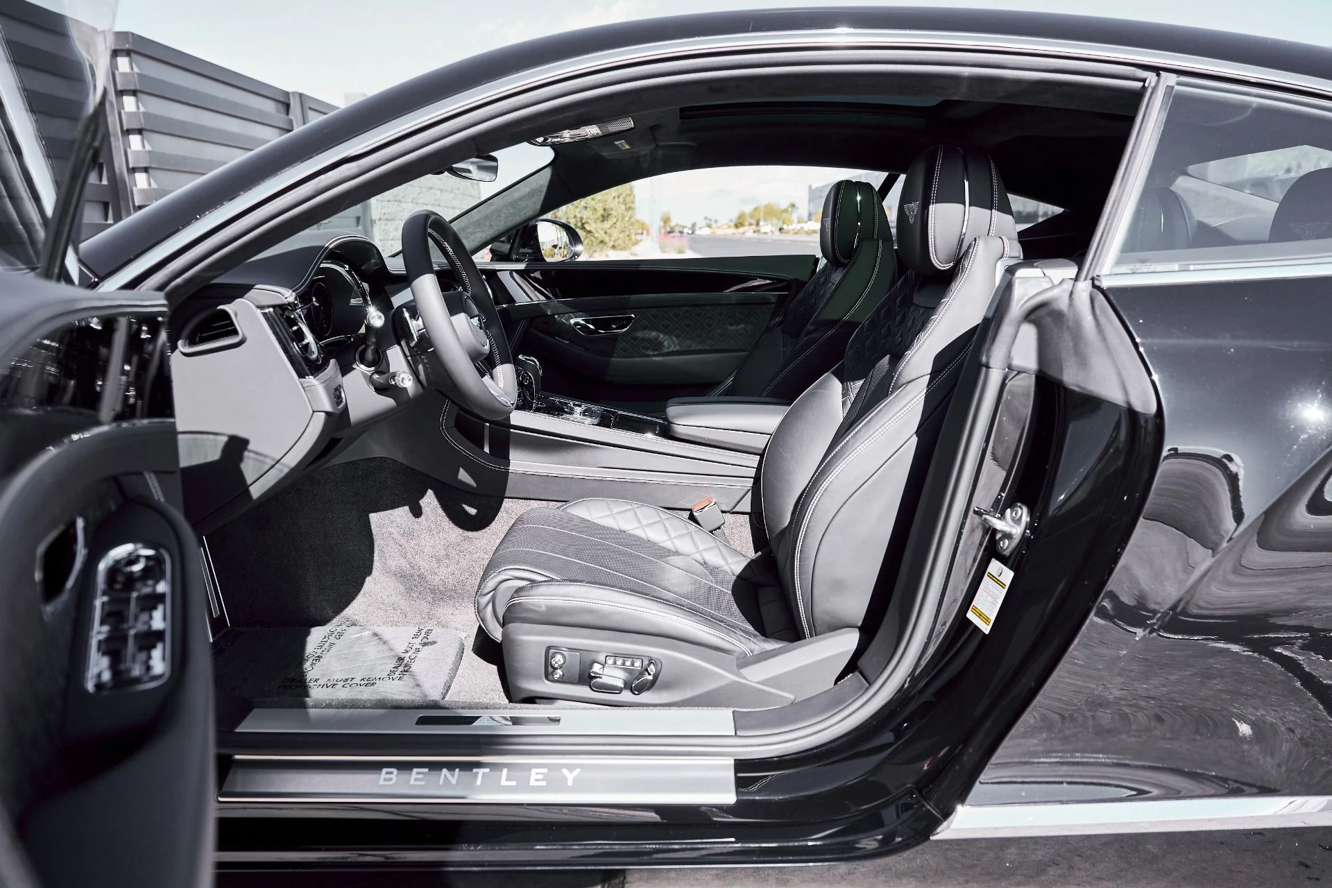 mph025_1848389575_Used_2022_Bentley_Continental_GT_V8_1771381064_9e65426d33