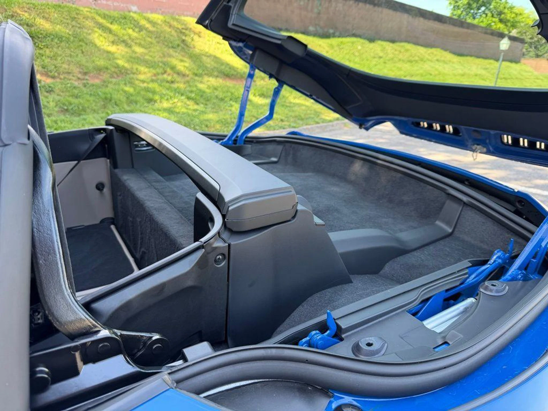 mph025_1851538019_Jw_B_Iqjv_PCY_Dn_A_Cy_VRO_0_SV_3s_Zy_Fs_aa79ddab9f