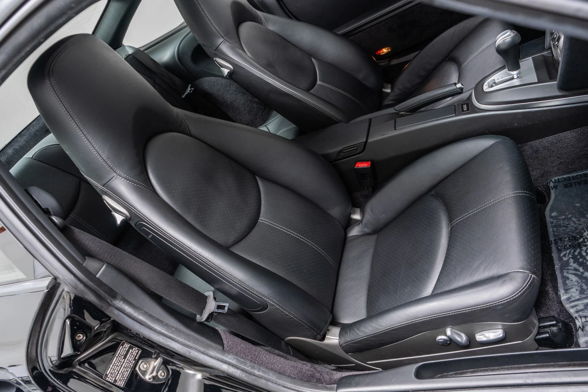 mph025_1858342680_Used_2007_Porsche_911_Turbo_Heated_Seats_480_Horsepower_1788380503_1a30a94d31