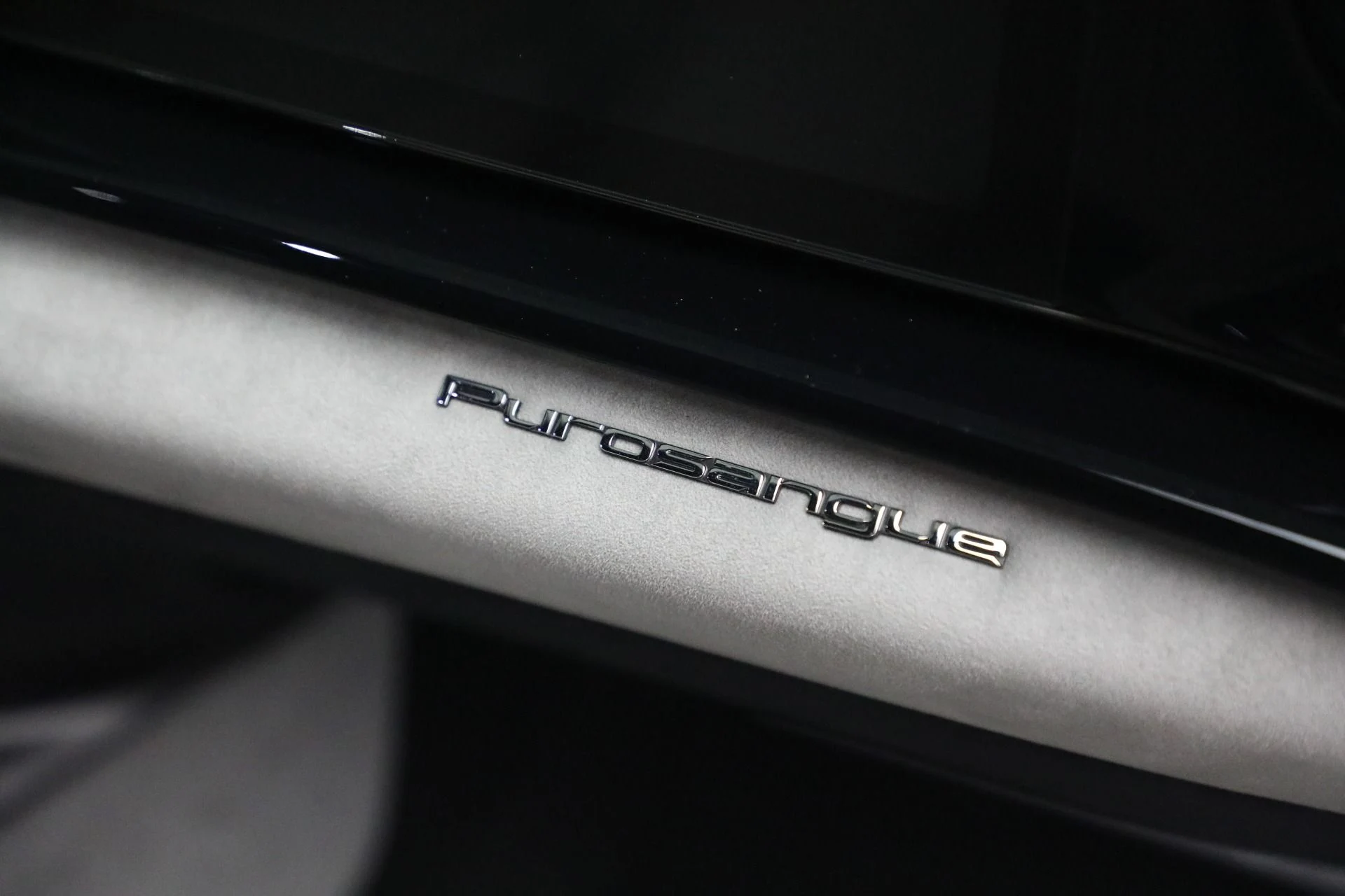 mph025_185842150_Used_2025_Ferrari_Purosangue_1774121849_6ca53e2cad