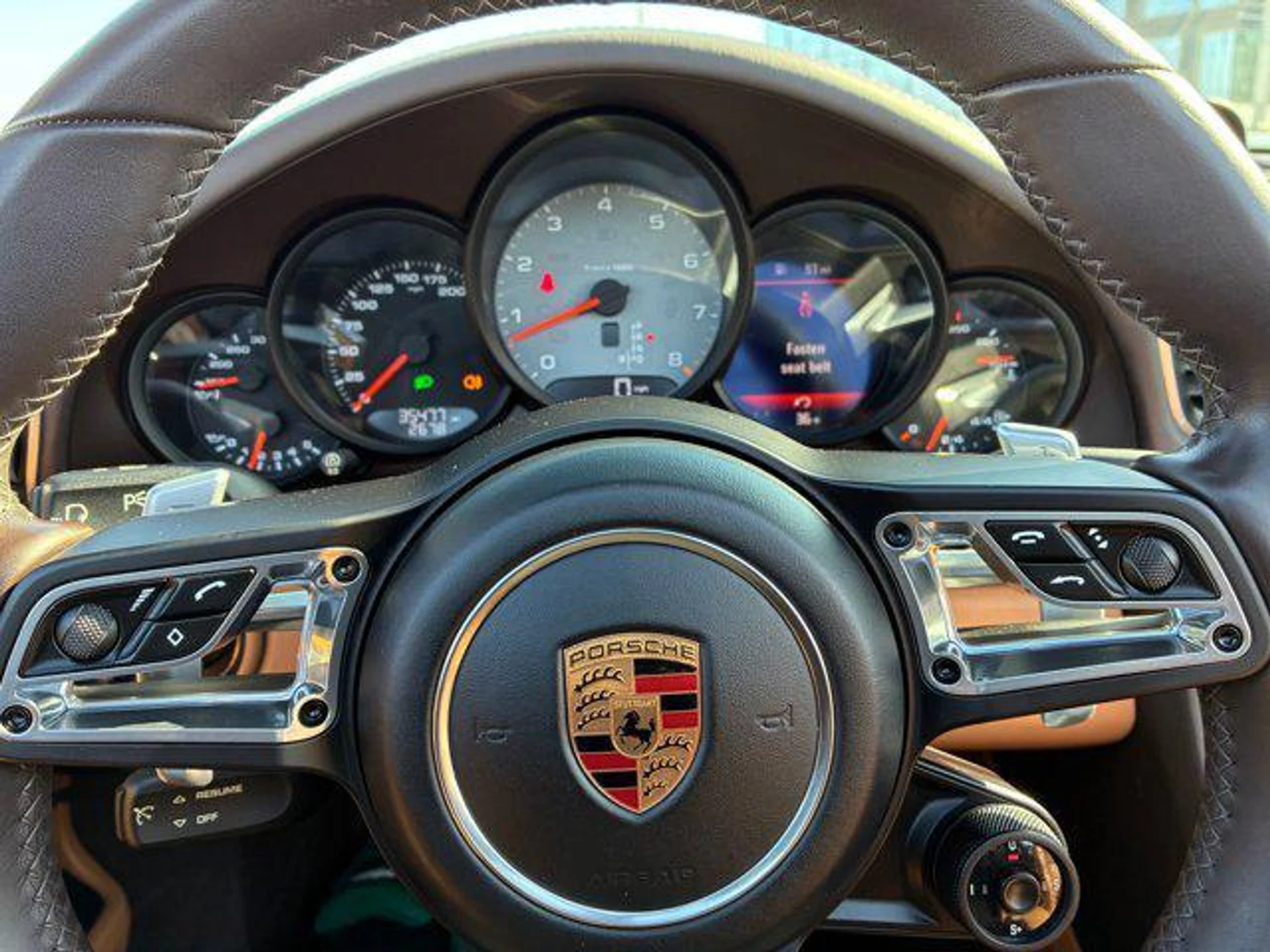 mph025_1864902149_t_J_Xm_OF_0l_Uag_C1b4_Z_Orza96k_O2_Uo_4d9b98011e