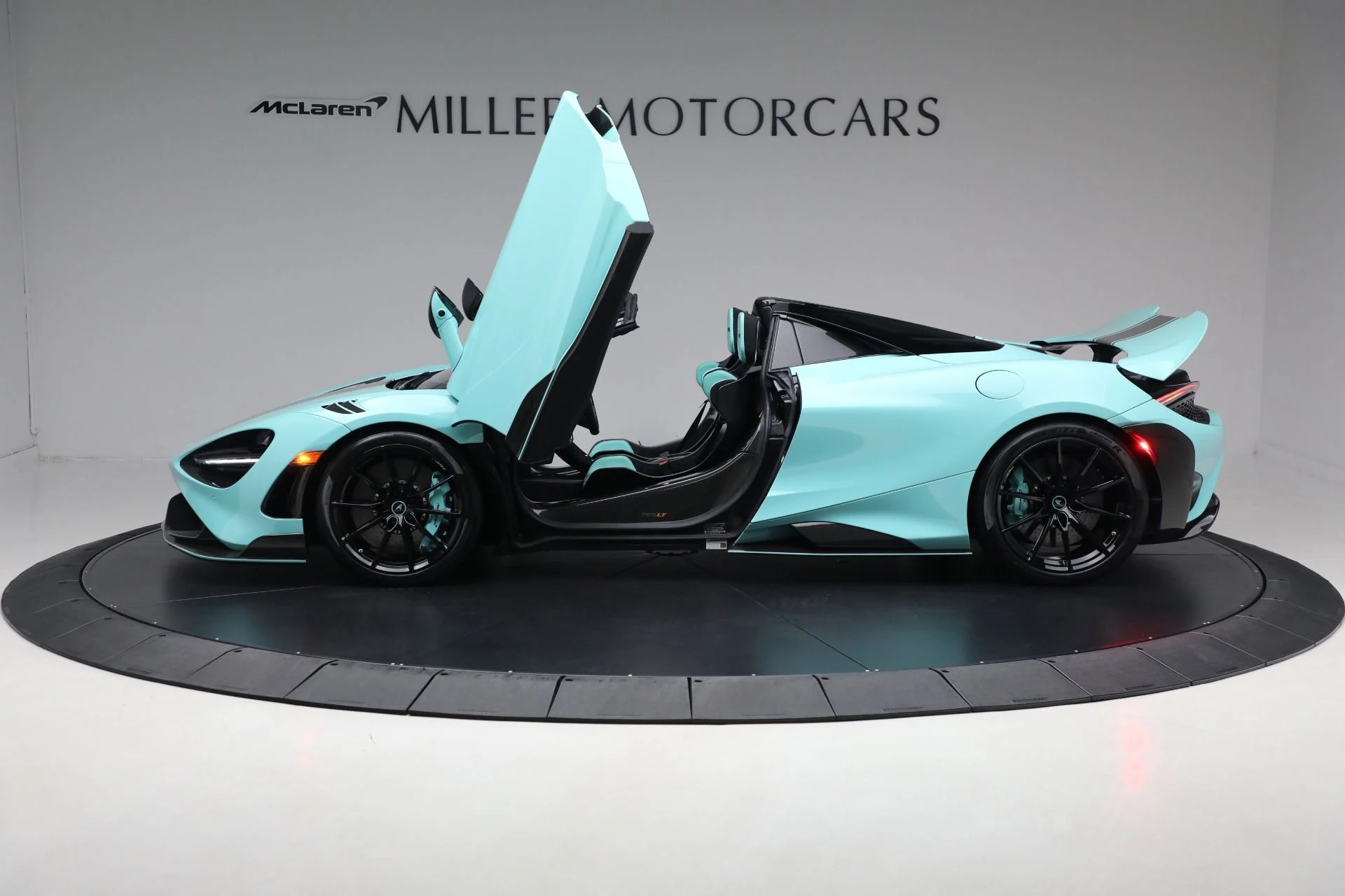 mph025_1865468733_Used_2022_Mc_Laren_765_LT_Spider_bd4cd17769