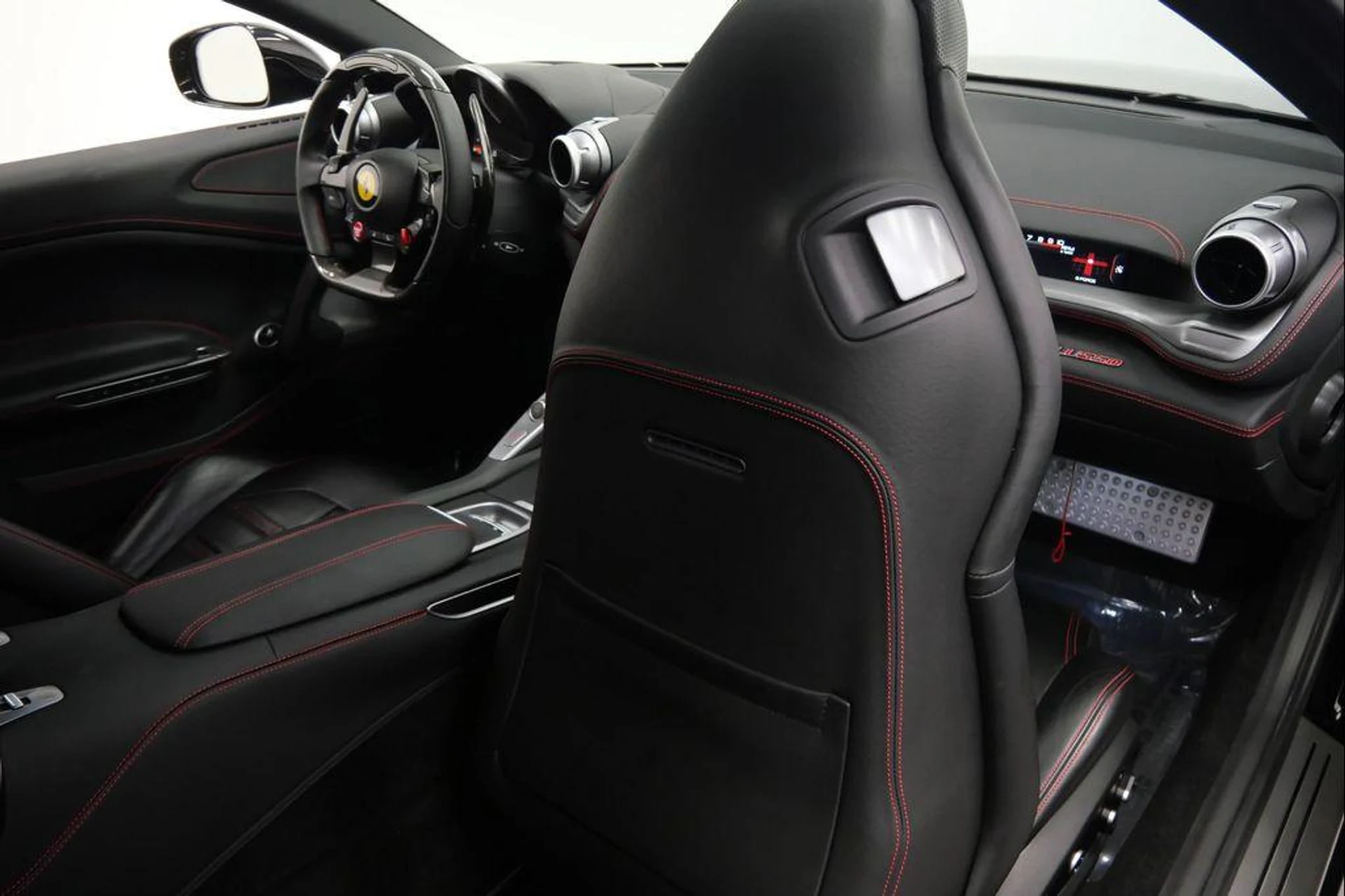 mph025_1866241290_VY_8_ER_Yj_FX_Uasbzj0_Mk_Sv8vp_F1p_U_6d56f284d5