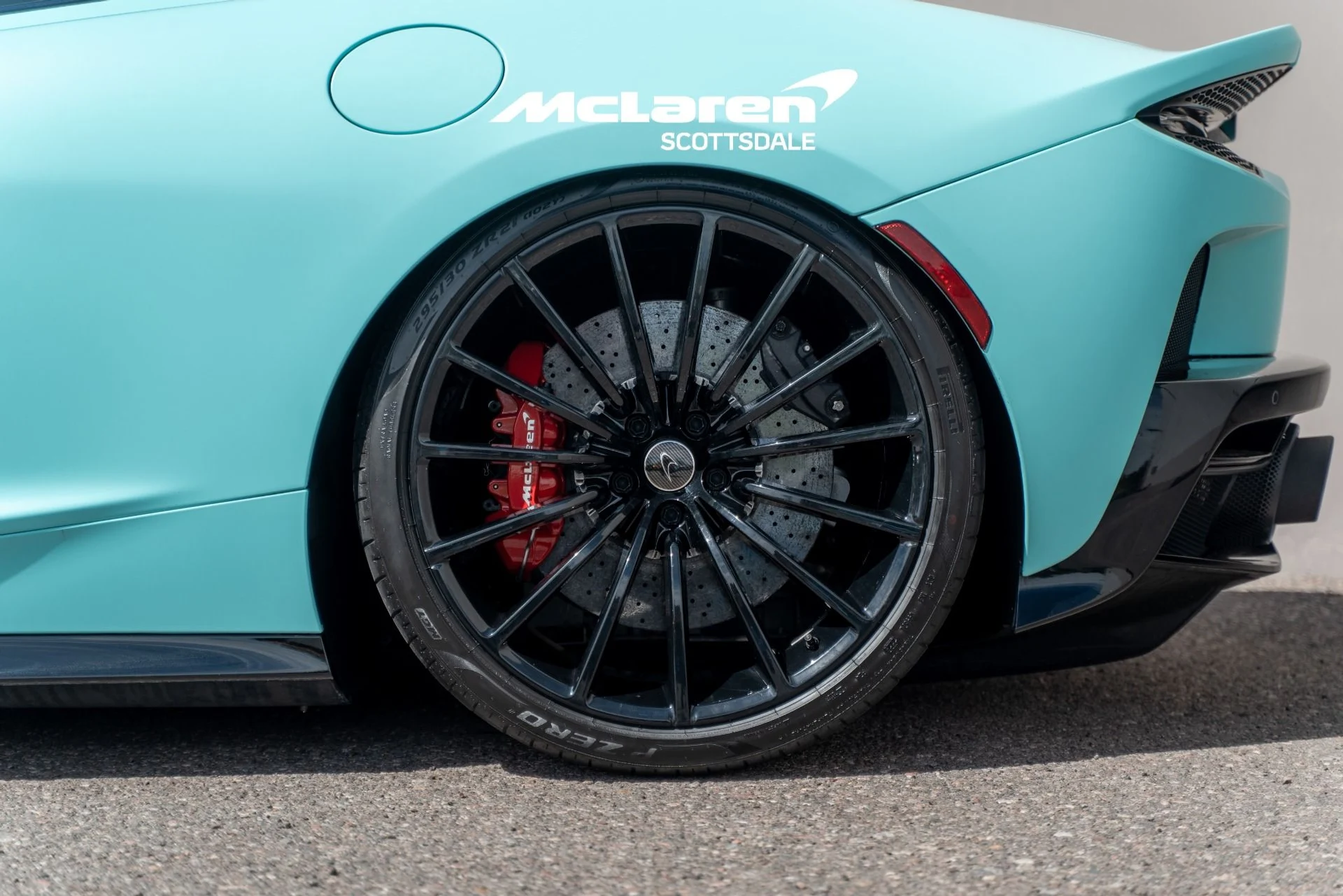 mph025_1877639151_Used_2022_MCLAREN_GT_PIONEER_DESIGN_1773030468_a21e91cb2d