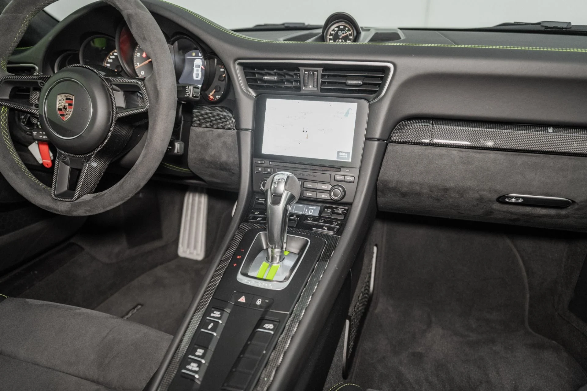 mph025_1878169112_Used_2019_Porsche_911_GT_3_RS_1761058034_7914df86a9